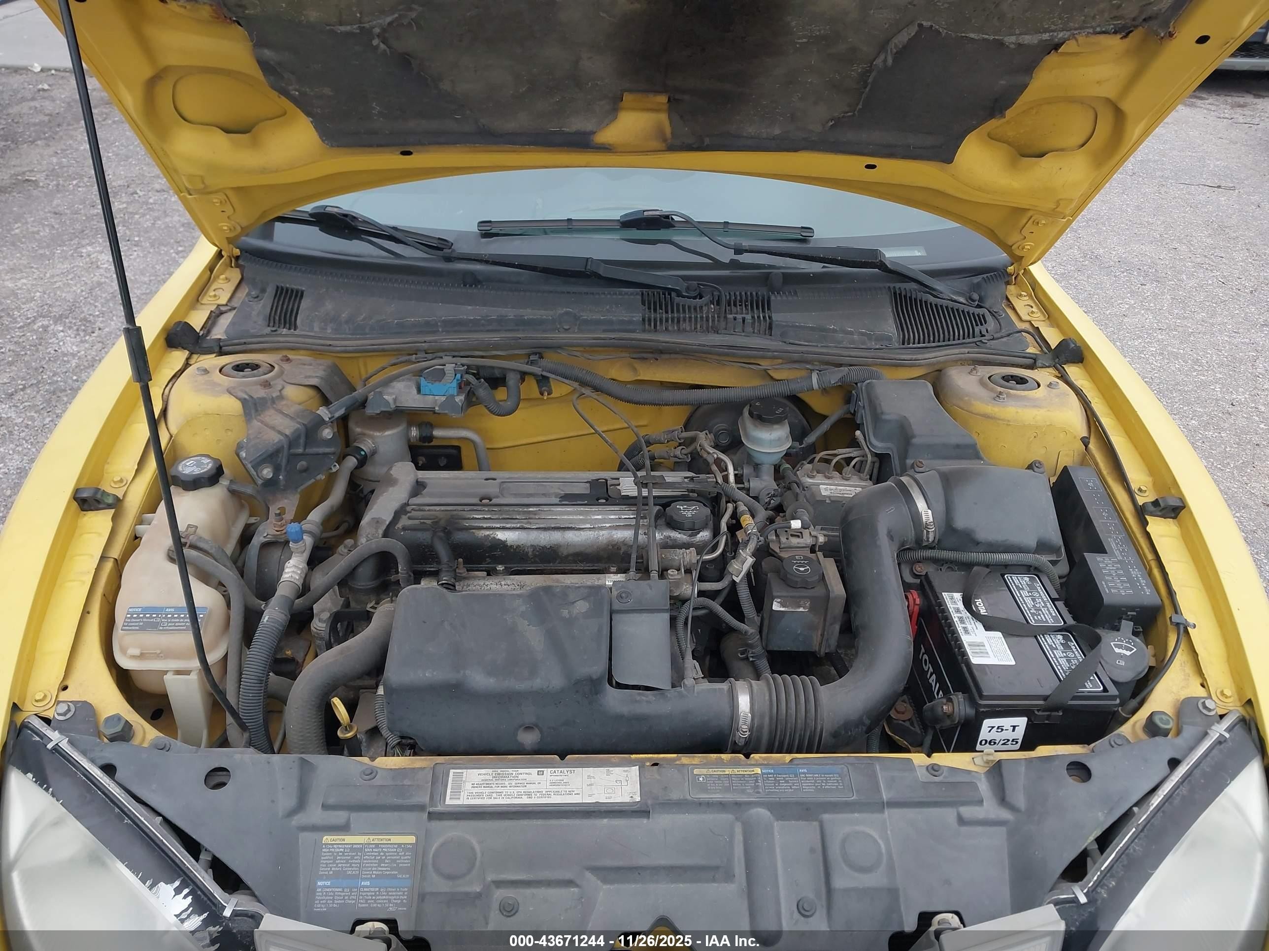 2004 Pontiac Sunfire   Yellow vin: 1G2JB12F847162420