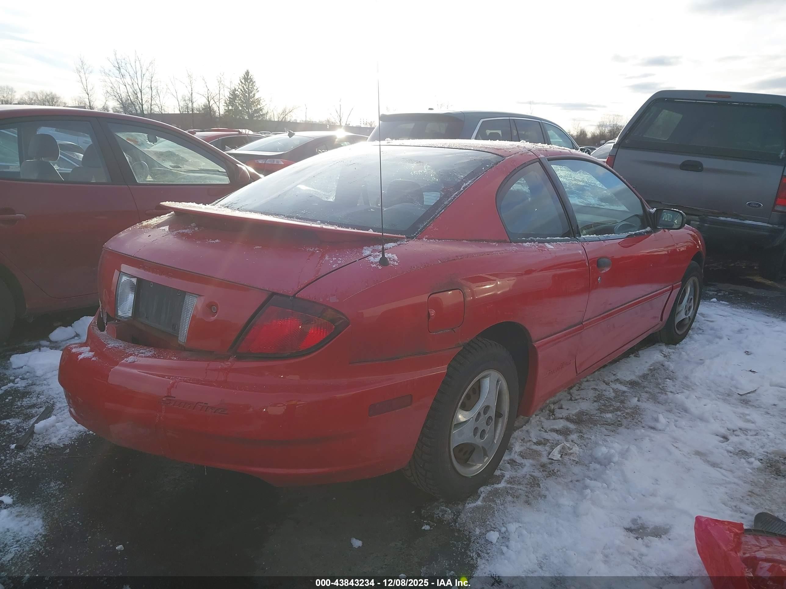 2004 Pontiac Sunfire   Red vin: 1G2JB12F847162627
