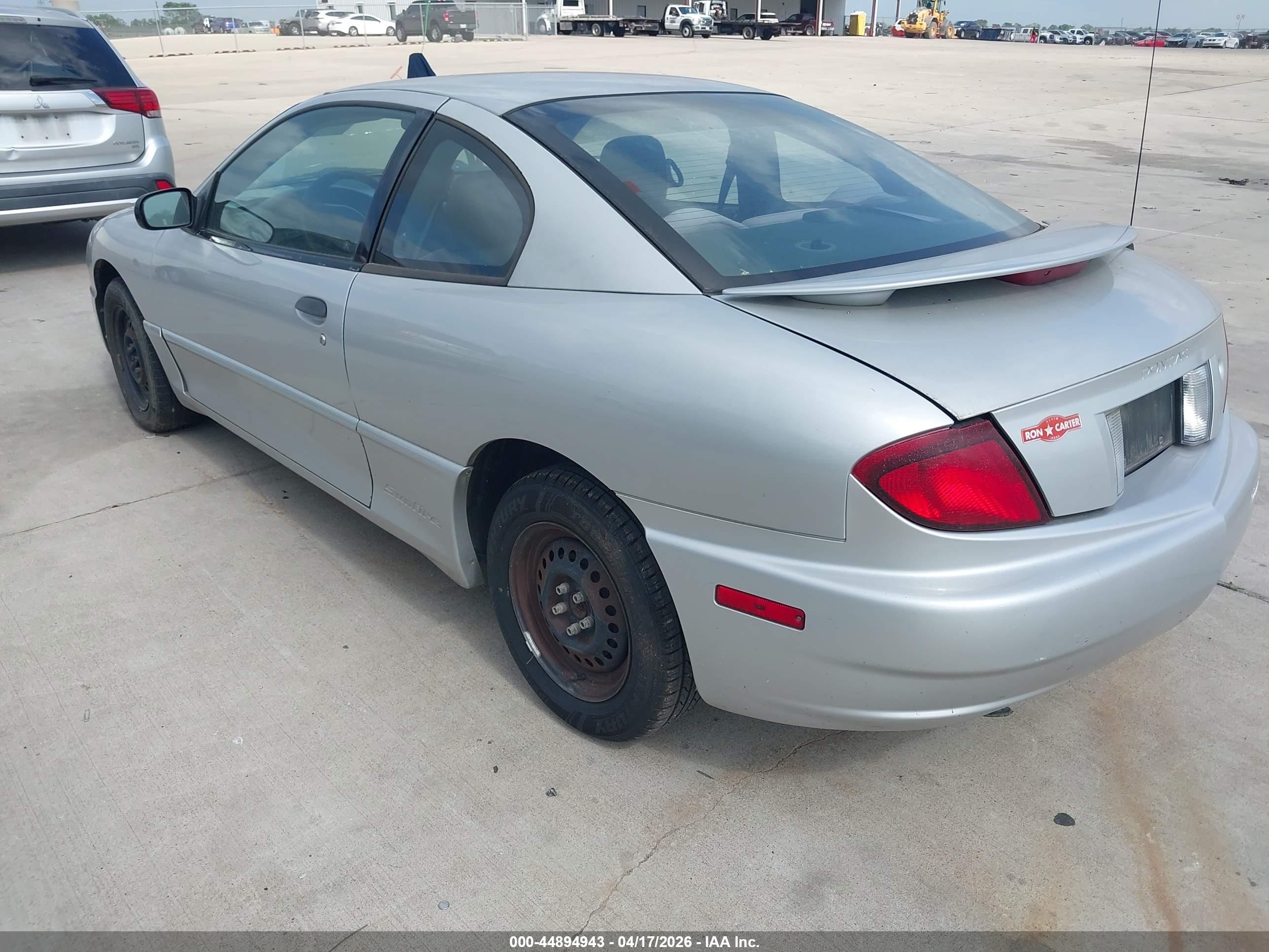 2004 Pontiac Sunfire   Silver vin: 1G2JB12F847213382