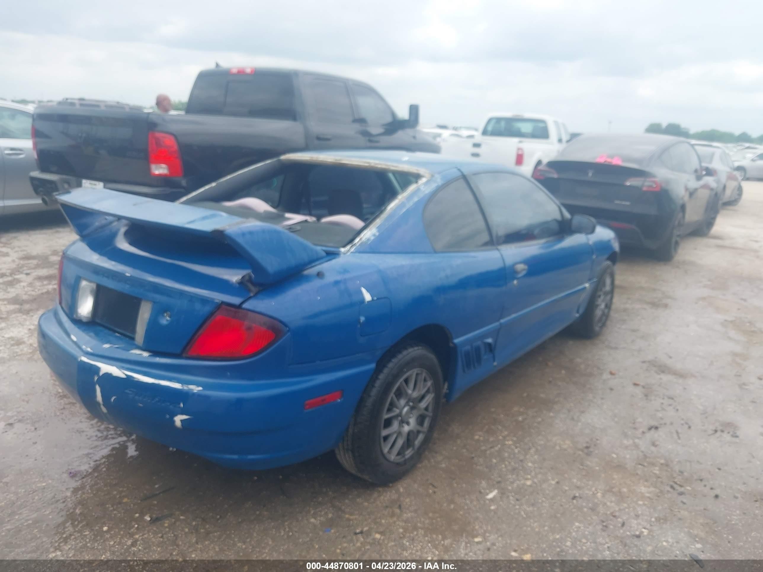 2004 Pontiac Sunfire   Blue vin: 1G2JB12F847262386