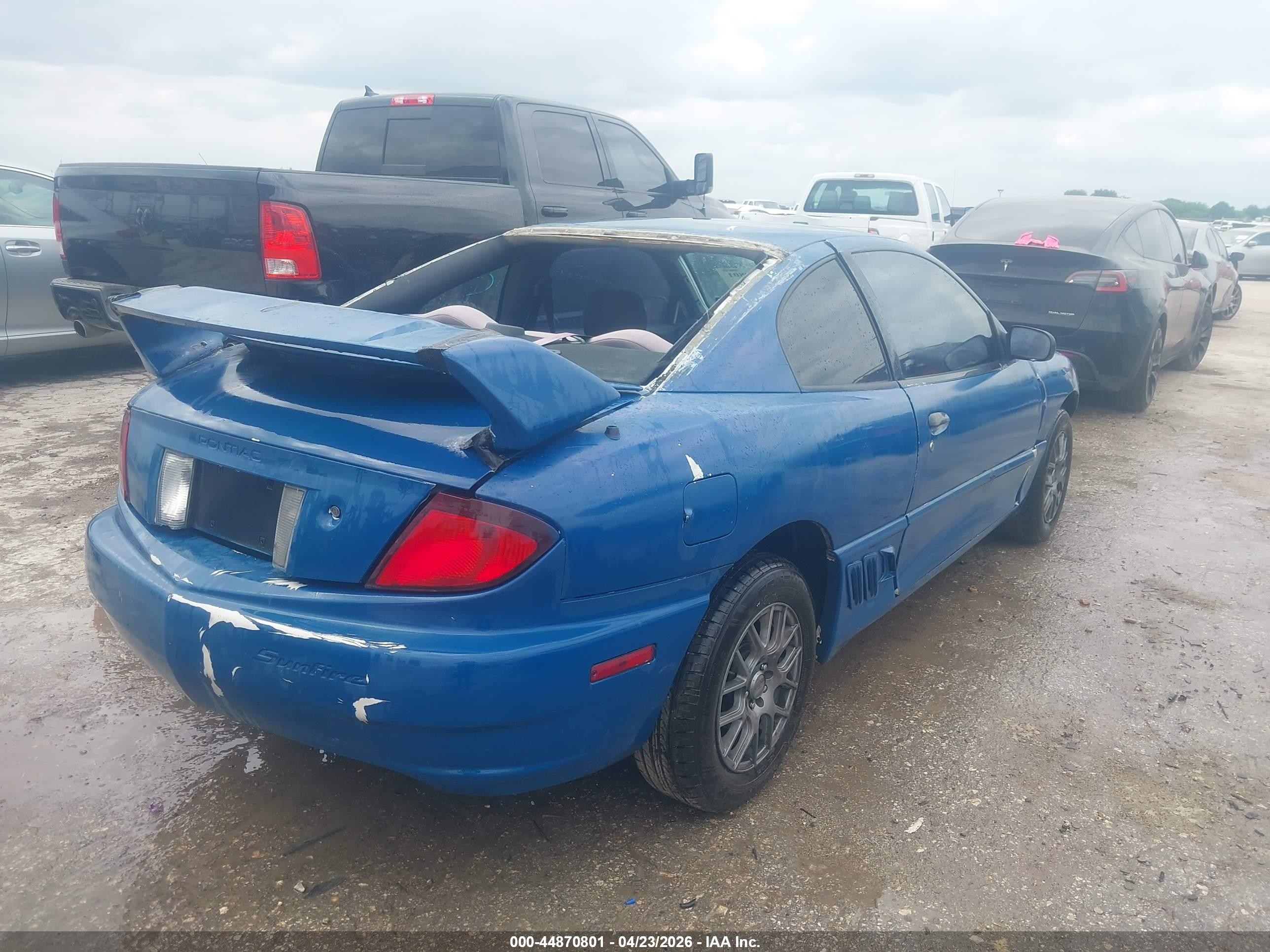 2004 Pontiac Sunfire   Blue vin: 1G2JB12F847262386