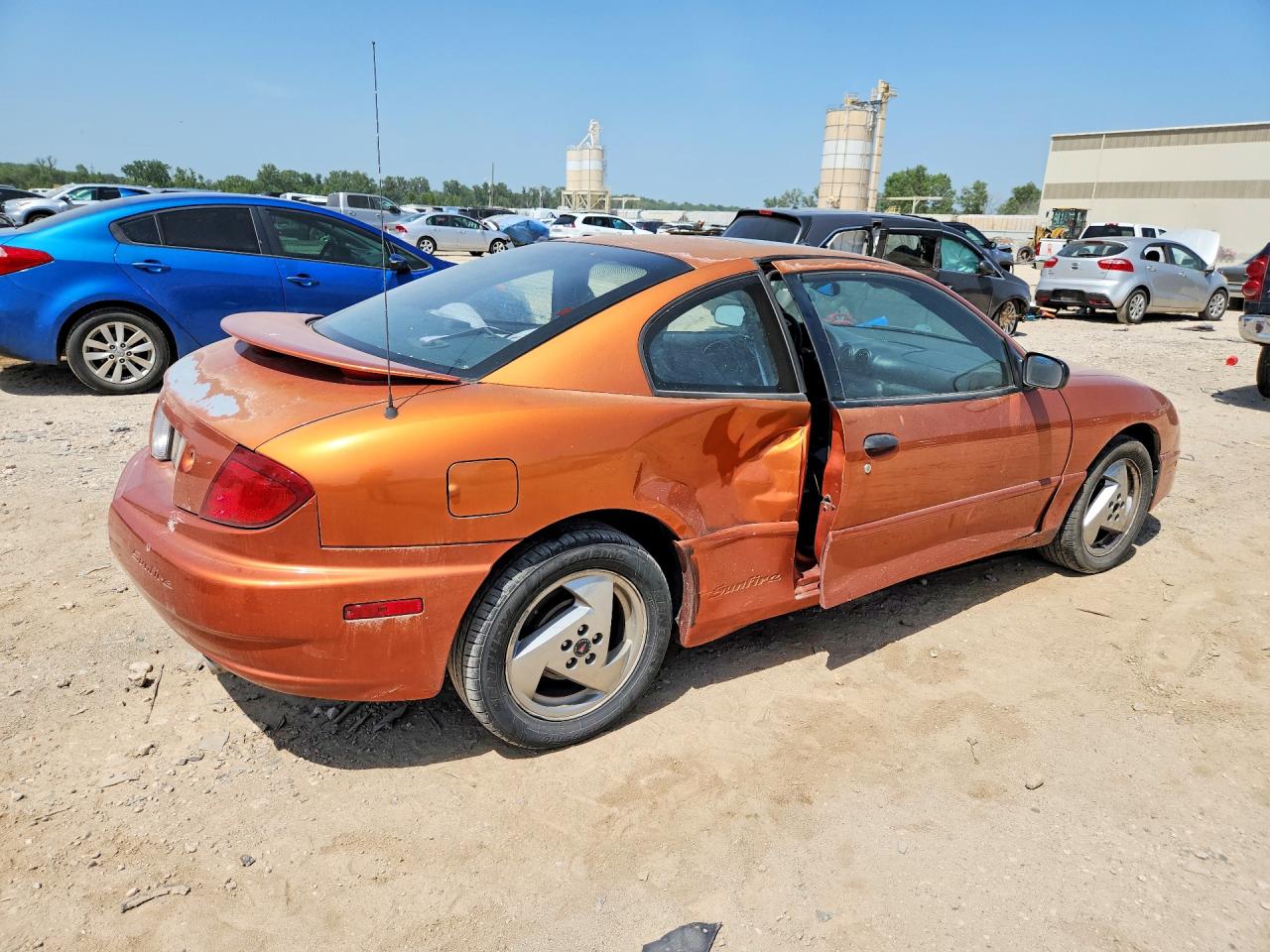 2004 Pontiac Sunfire Orange vin: 1G2JB12F847347034