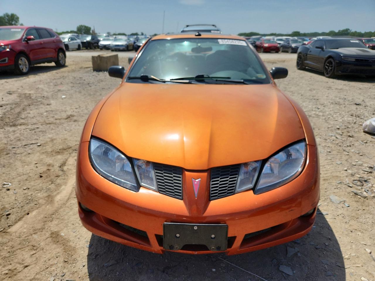 2004 Pontiac Sunfire Orange vin: 1G2JB12F847347034