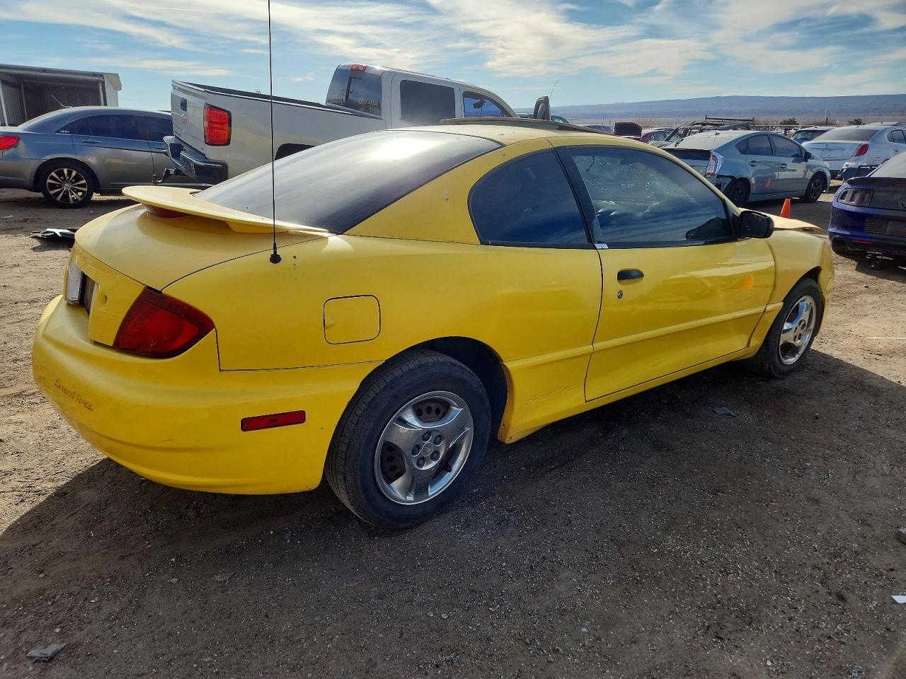 2004 Pontiac Sunfire Yellow vin: 1G2JB12F947327455