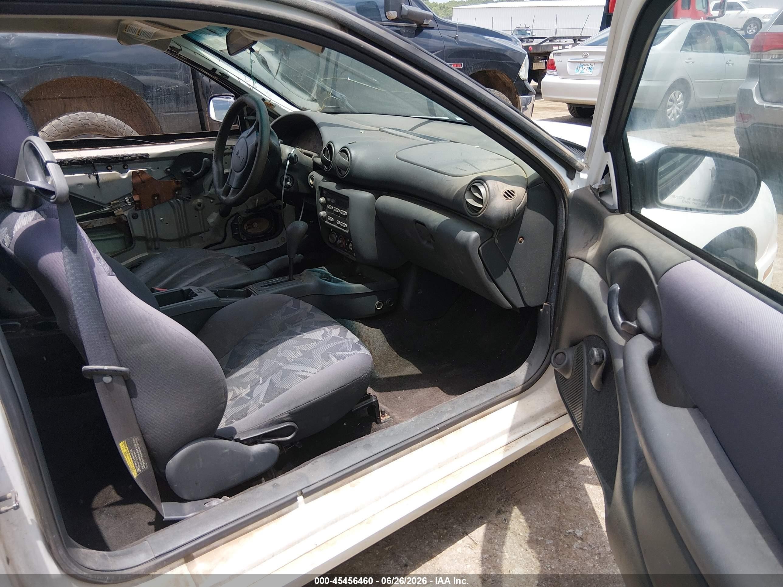 2003 Pontiac Sunfire   Белый vin: 1G2JB12FX37206156