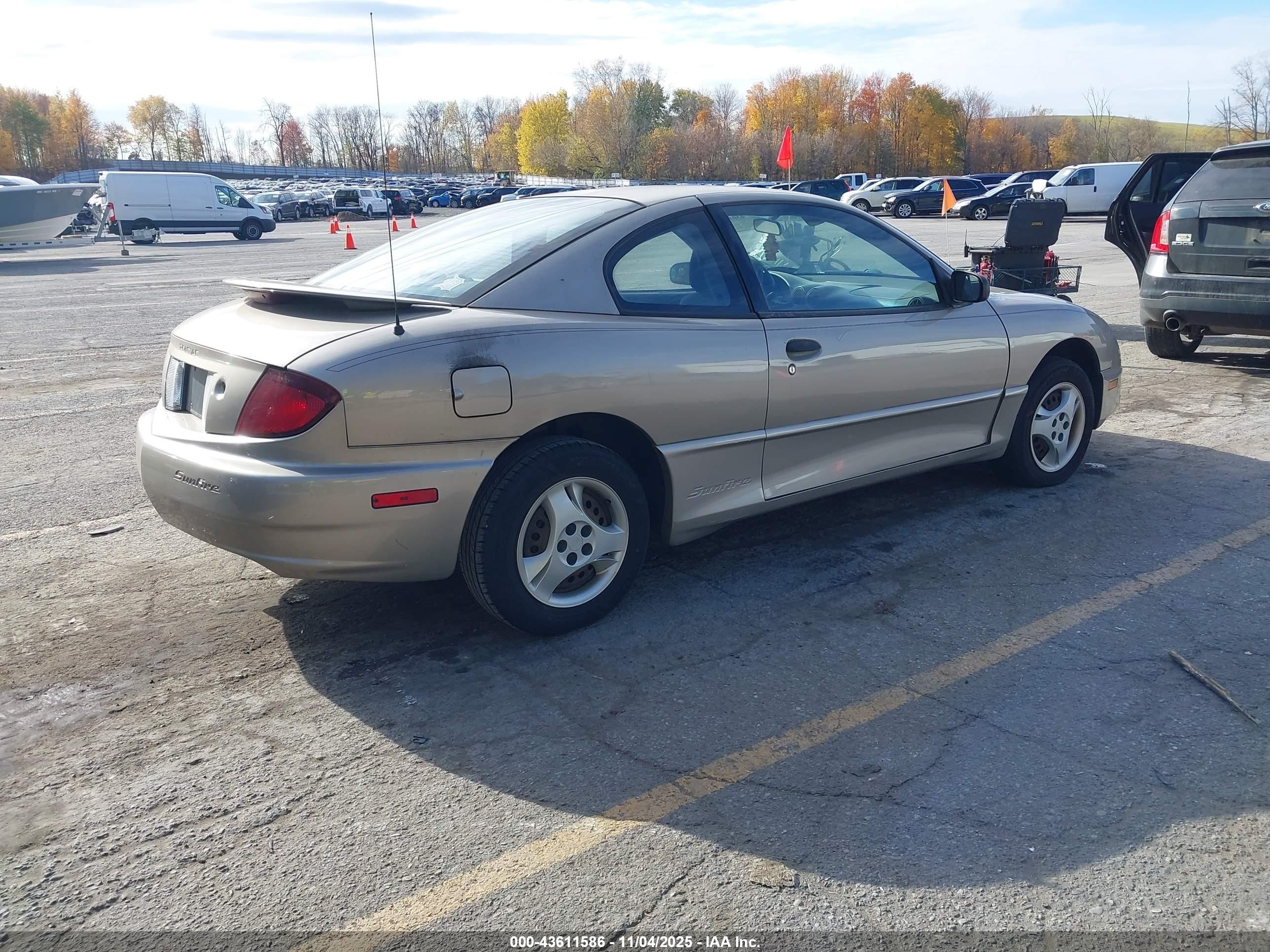 2004 Pontiac Sunfire   Gold vin: 1G2JB12FX47235948