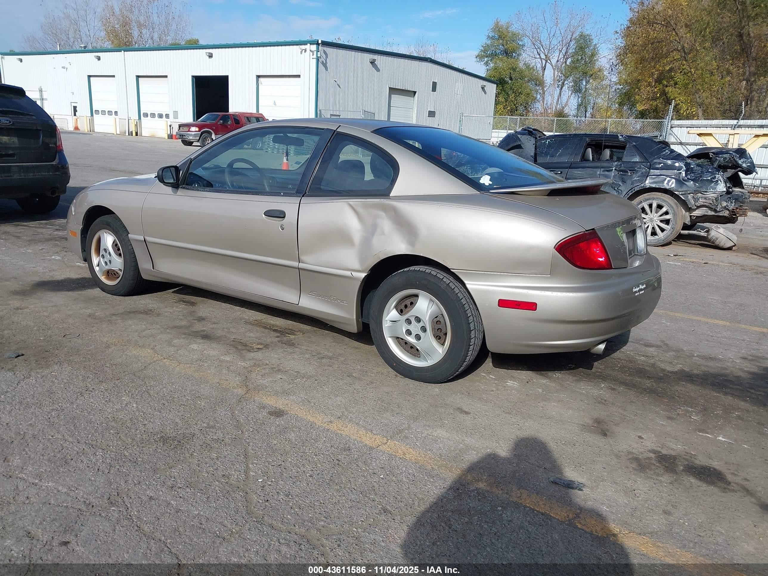 2004 Pontiac Sunfire   Gold vin: 1G2JB12FX47235948
