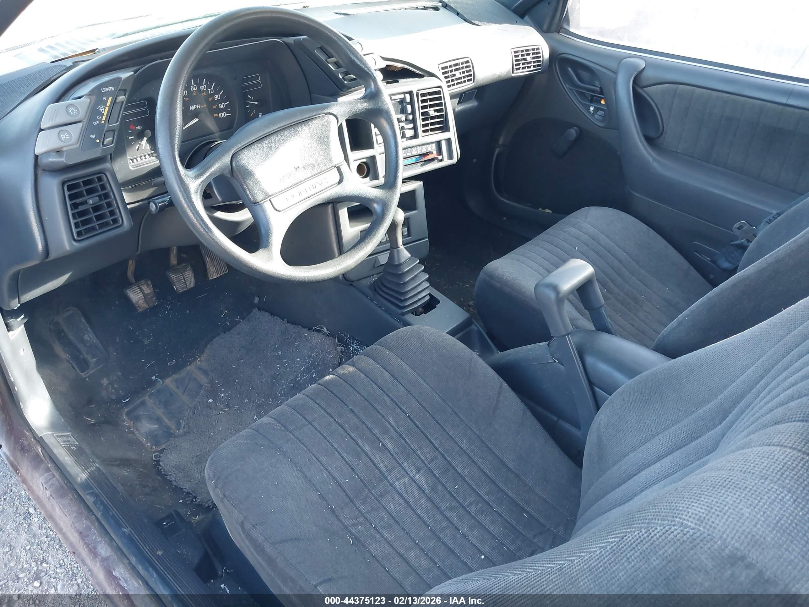 1994 Pontiac Sunbird Le Maroon vin: 1G2JB14H5R7538075