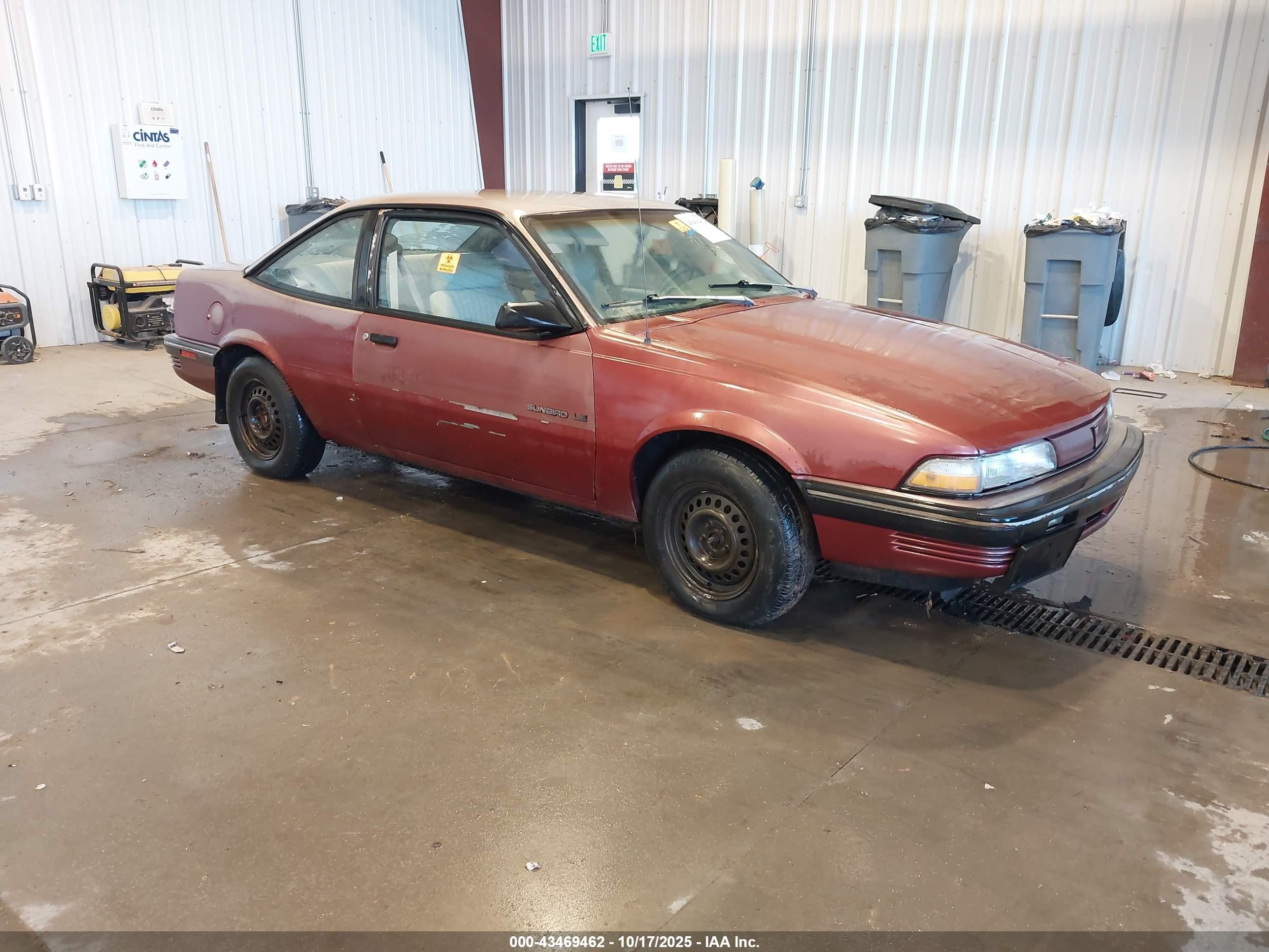 1991 Pontiac Sunbird Le Red vin: 1G2JB14K0M7591996