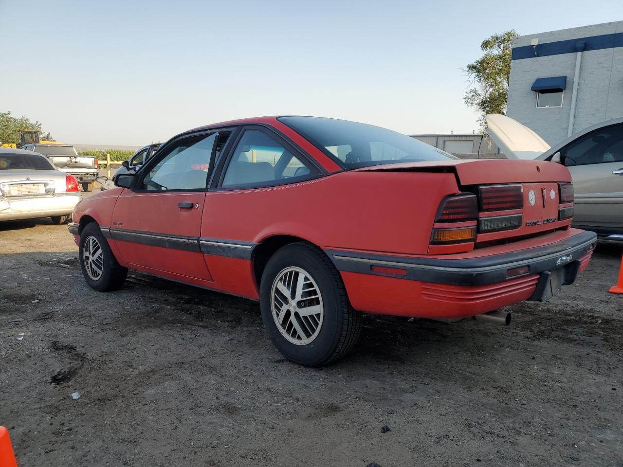 1990 Pontiac Sunbird Le   Red vin: 1G2JB14K6L7546253