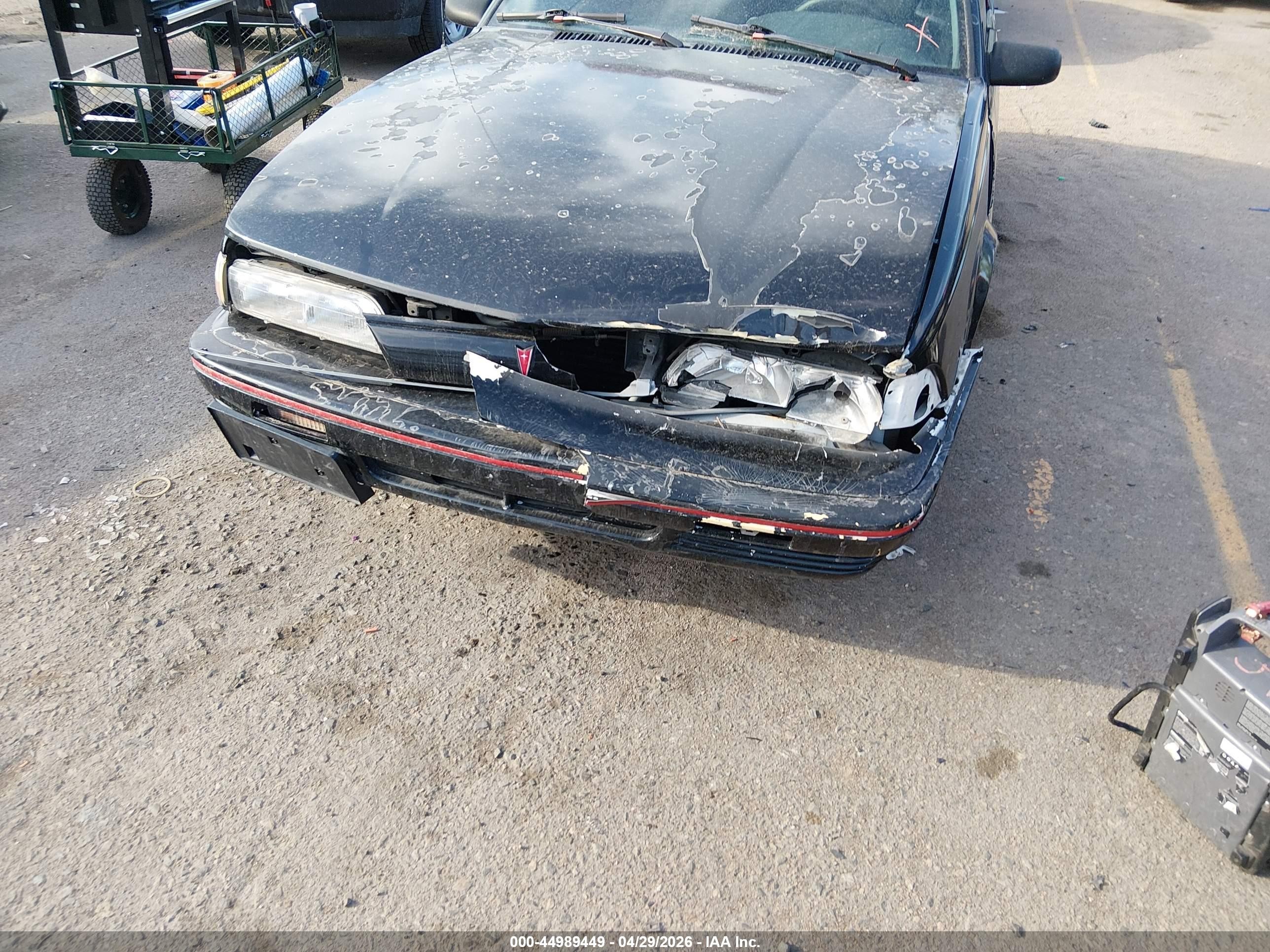 1992 Pontiac Sunbird Se Черный vin: 1G2JB34H3N7560548