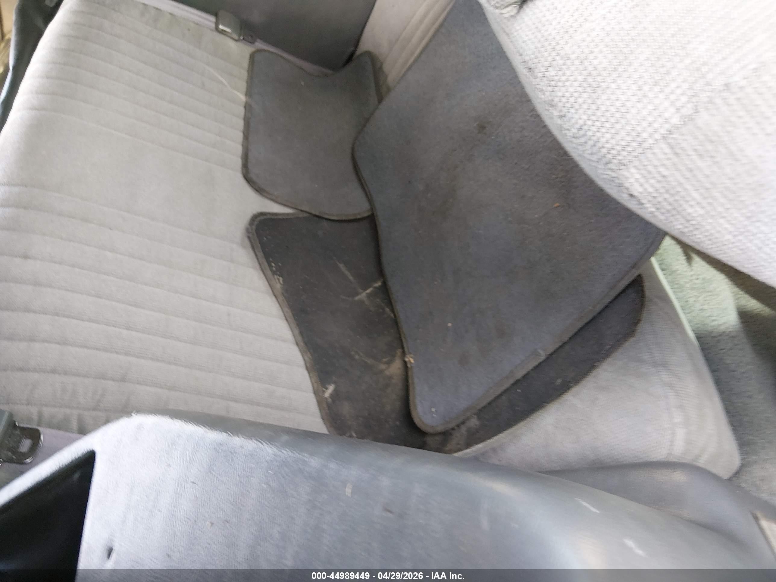 1992 Pontiac Sunbird Se Черный vin: 1G2JB34H3N7560548