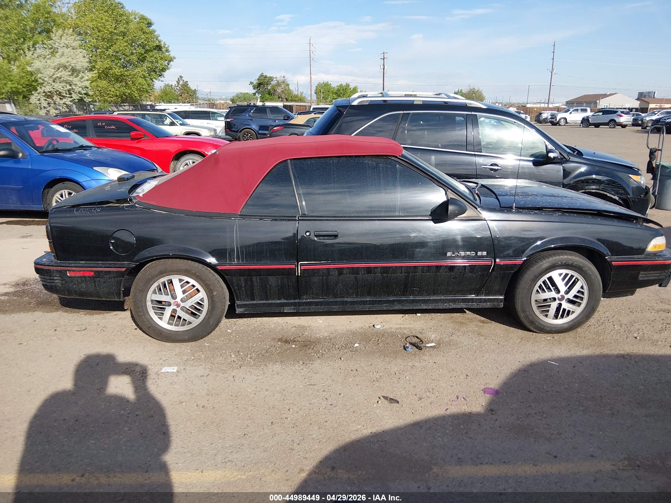 1992 Pontiac Sunbird Se Черный vin: 1G2JB34H3N7560548