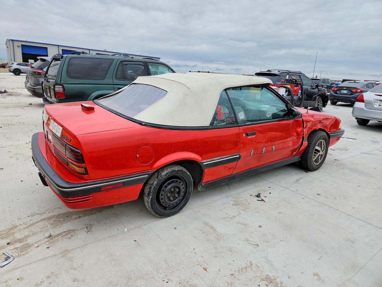 1990 Pontiac Sunbird Le Красный vin: 1G2JB34K3L7617212
