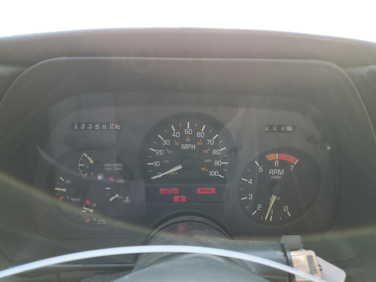 1991 Pontiac Sunbird Le Blue vin: 1G2JB34T0M7628033