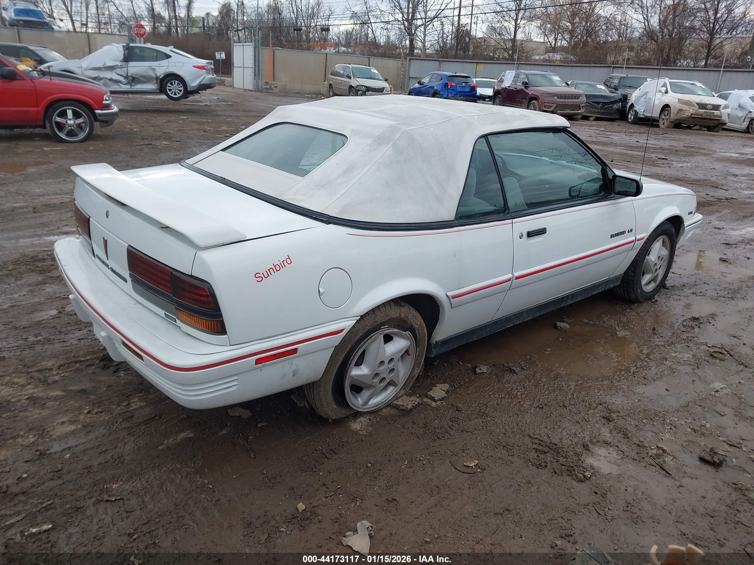 1994 Pontiac Sunbird Le White vin: 1G2JB34T8R7585259