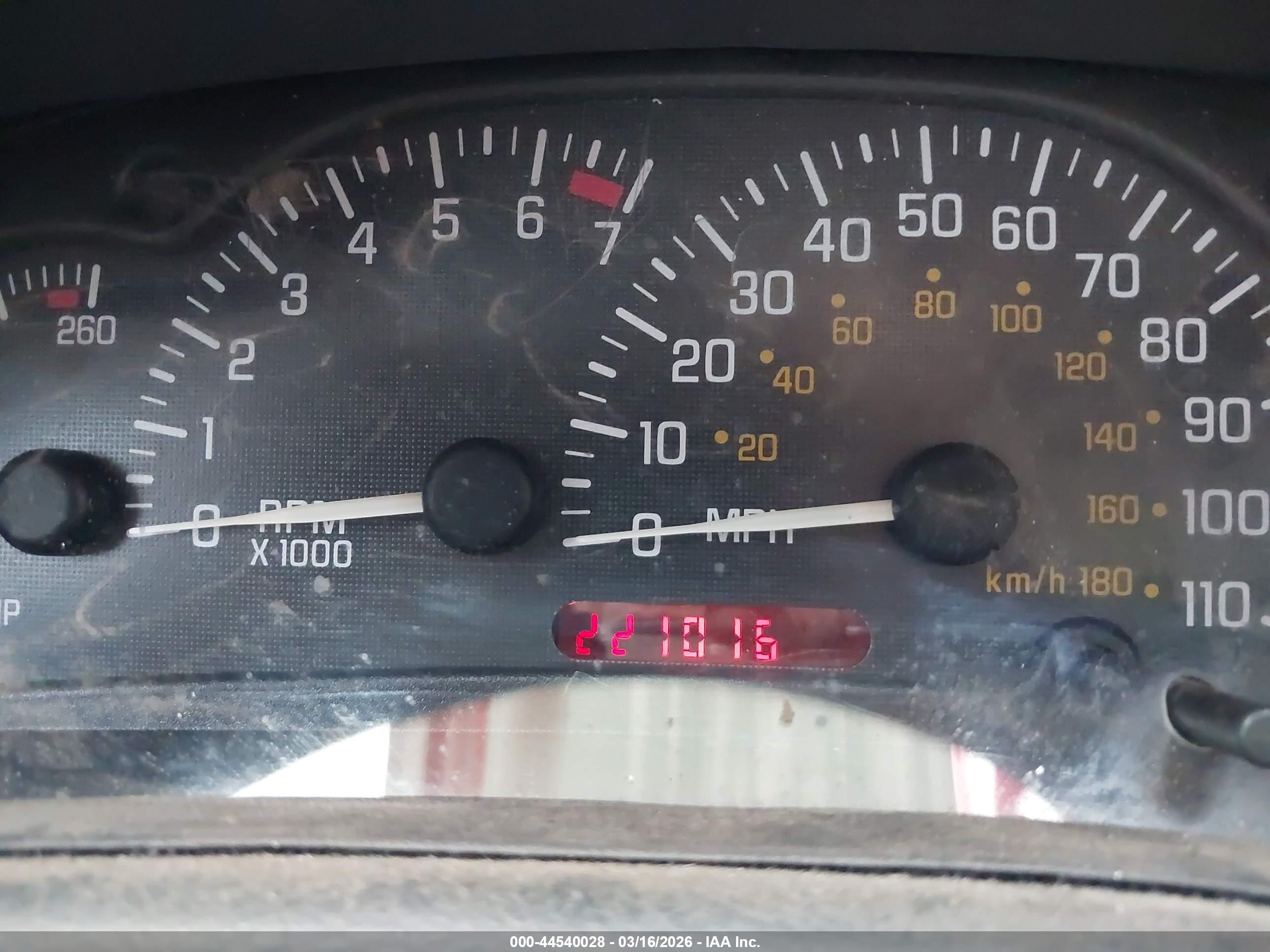 2001 Pontiac Sunfire Se Белый vin: 1G2JB524017112452