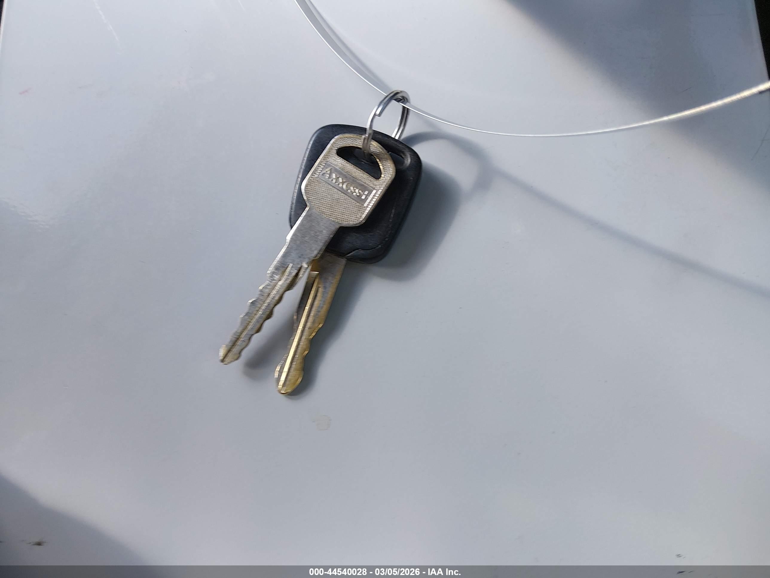 2001 Pontiac Sunfire Se Белый vin: 1G2JB524017112452