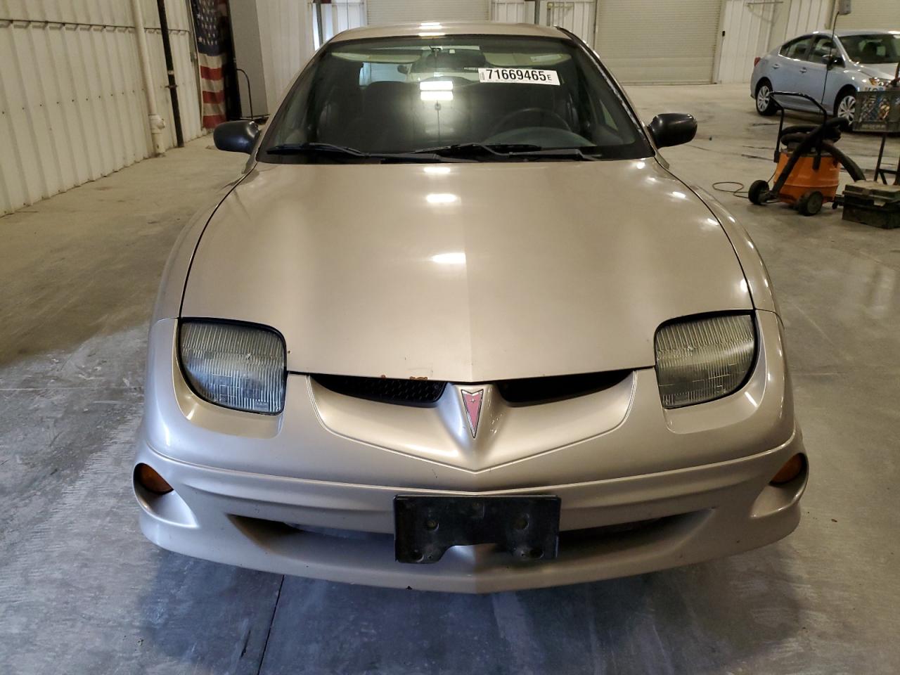 2001 Pontiac Sunfire Se Tan vin: 1G2JB524017181271