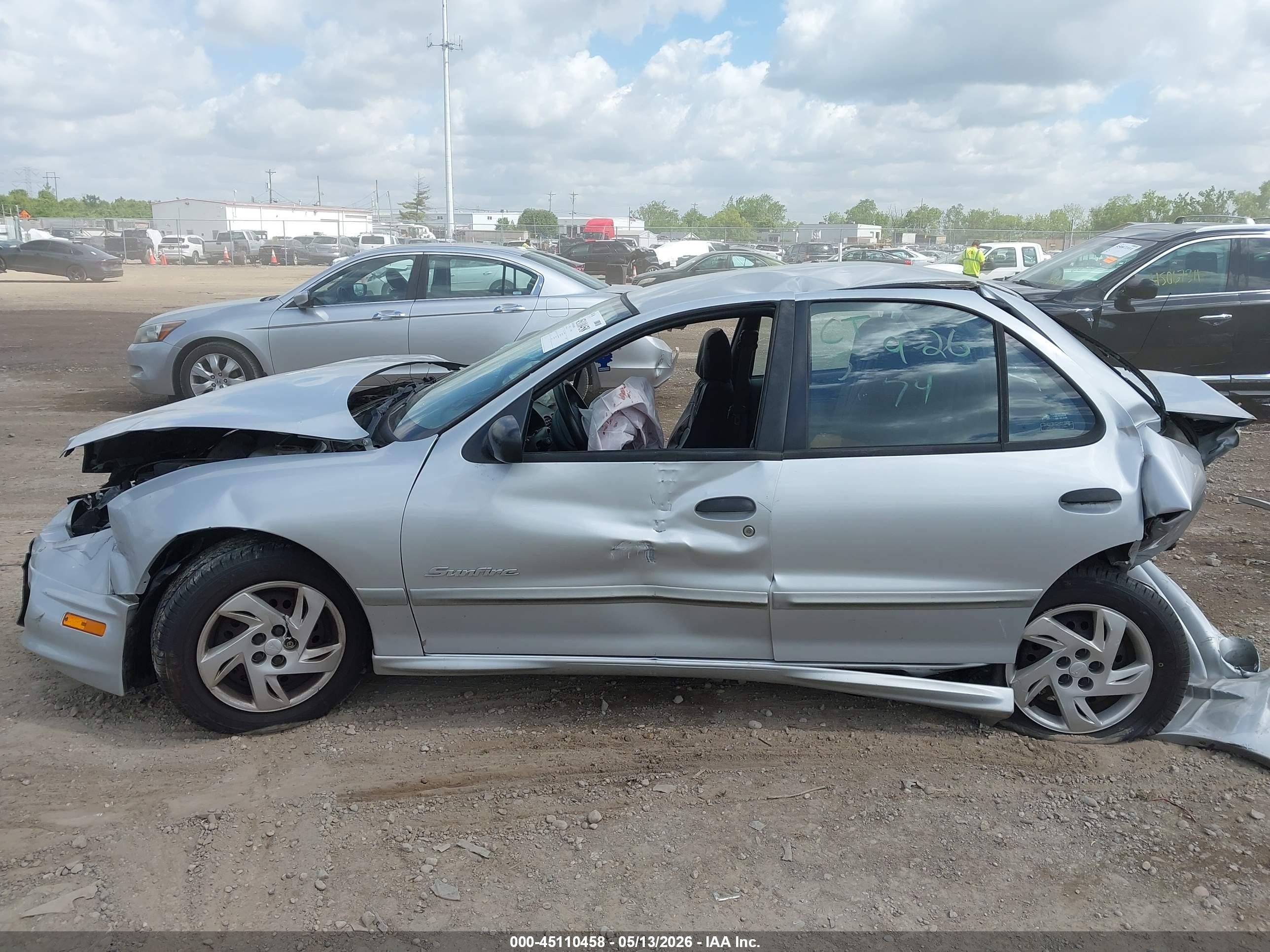 2002 Pontiac Sunfire Se Silver vin: 1G2JB524527112433