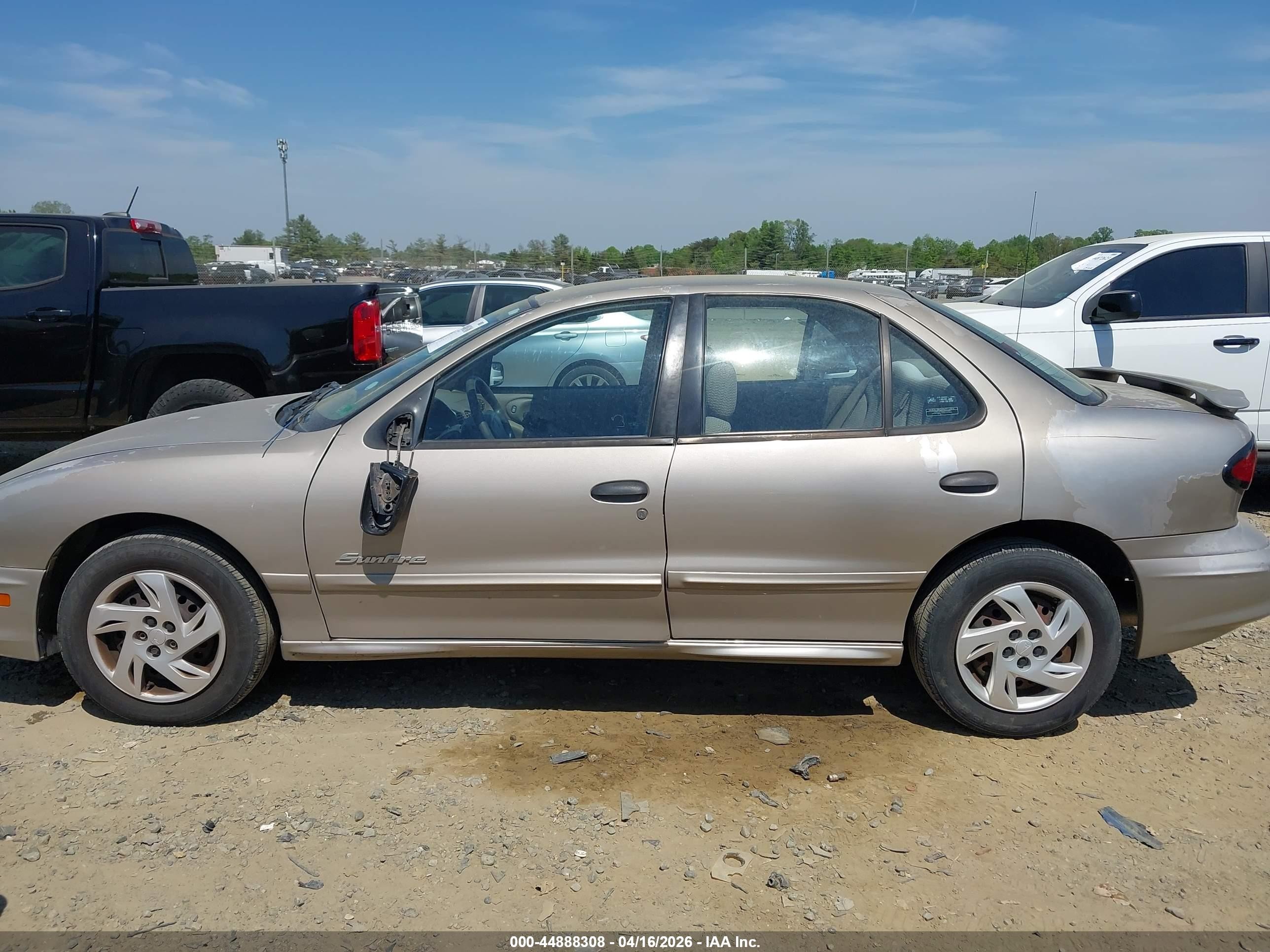 2001 Pontiac Sunfire Se Gold vin: 1G2JB524617158450