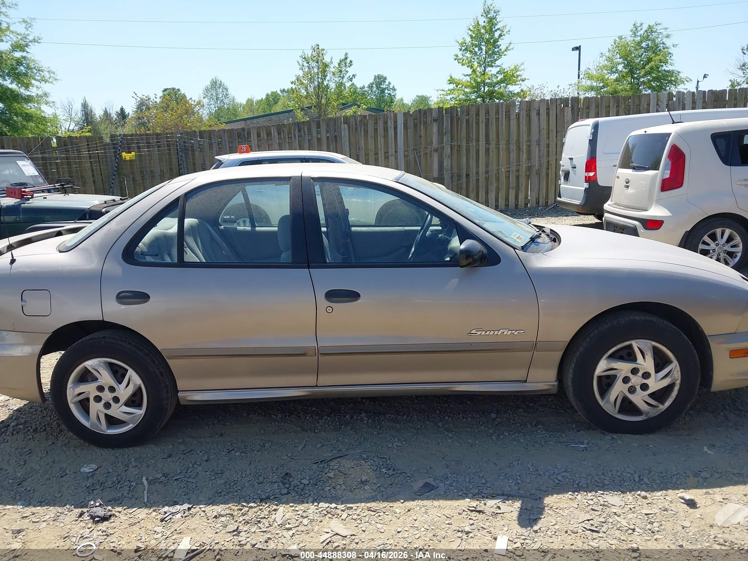 2001 Pontiac Sunfire Se Gold vin: 1G2JB524617158450