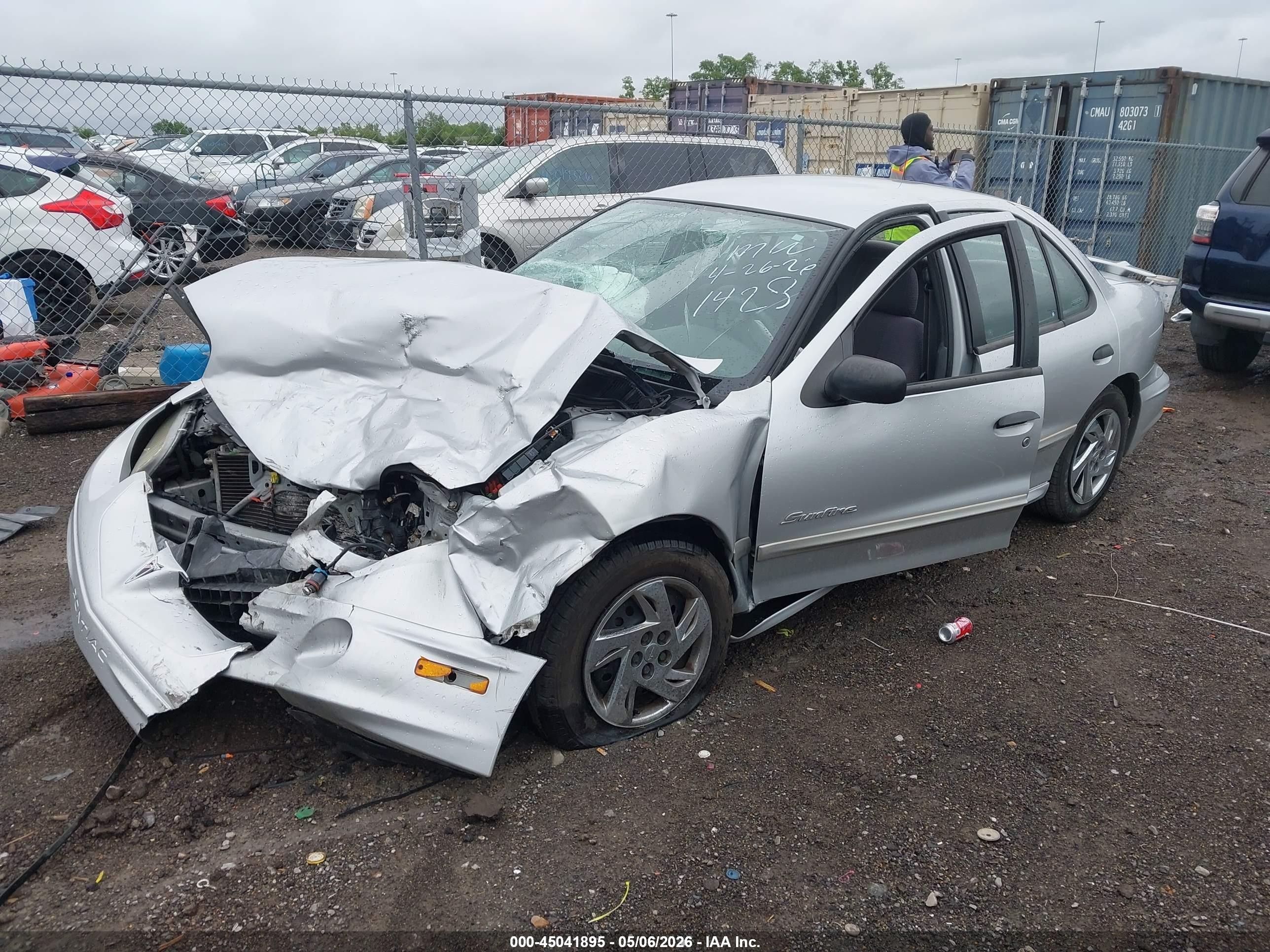 2002 Pontiac Sunfire Se Silver vin: 1G2JB524627271428