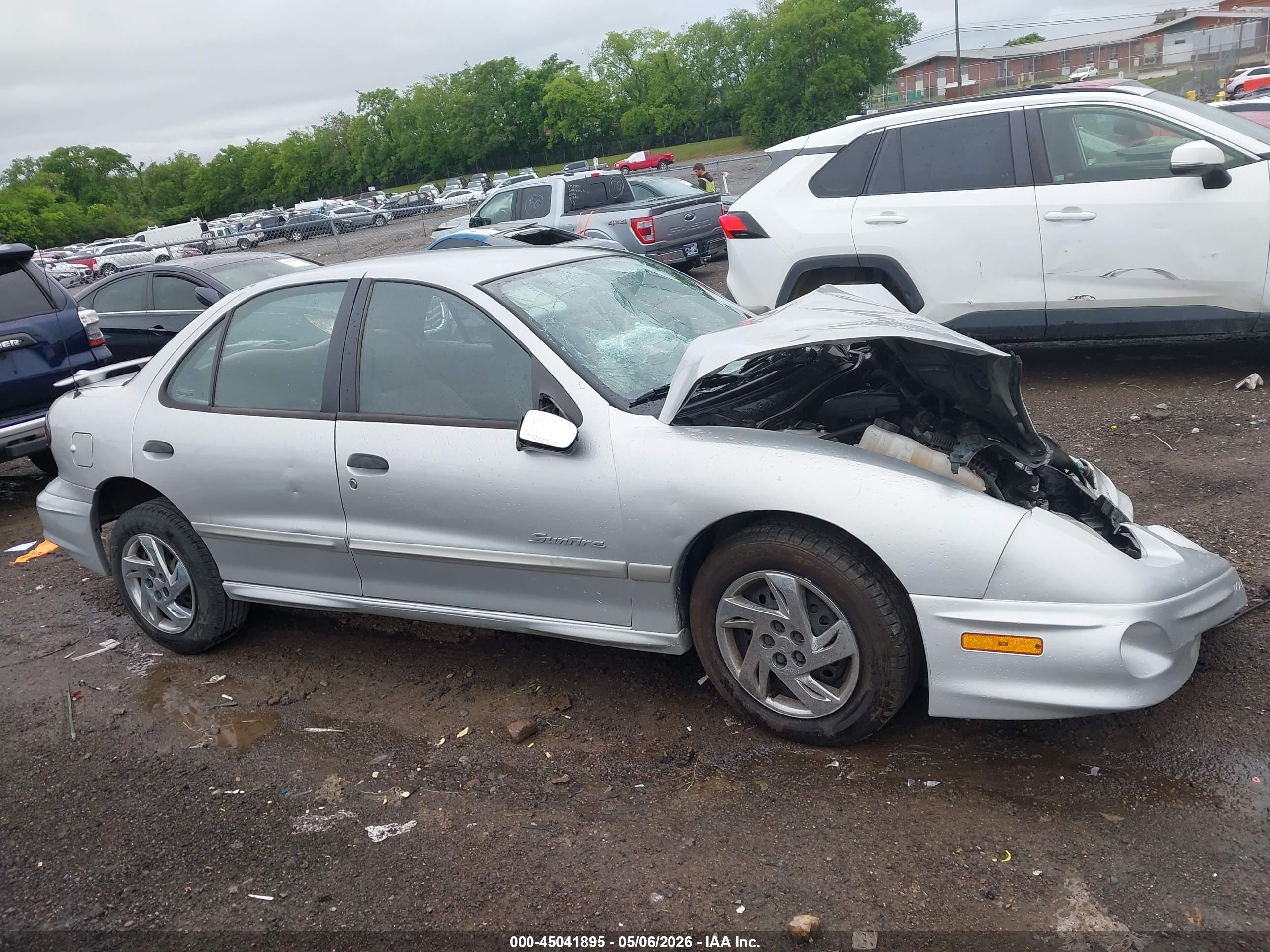 2002 Pontiac Sunfire Se Silver vin: 1G2JB524627271428