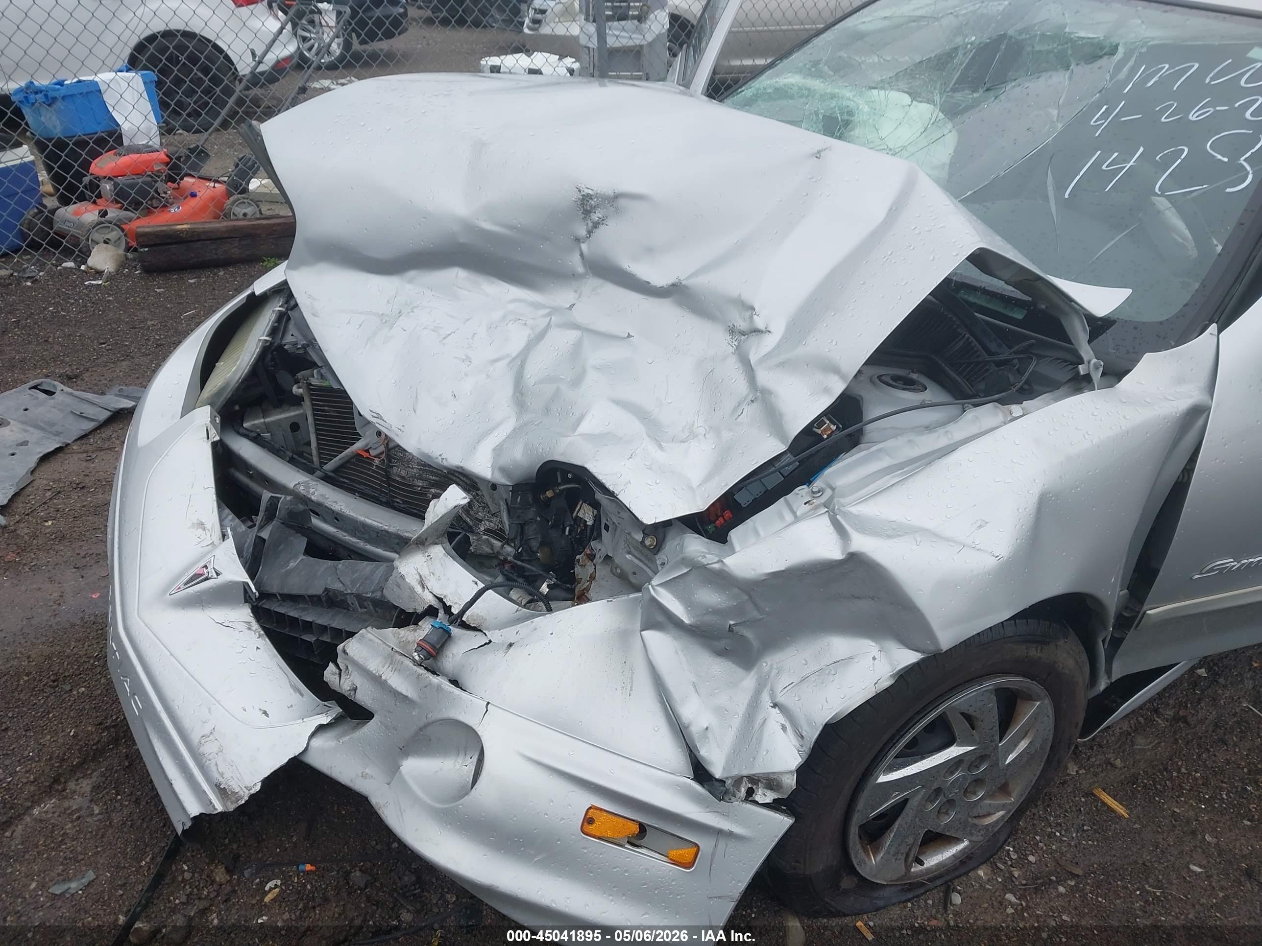 2002 Pontiac Sunfire Se Silver vin: 1G2JB524627271428