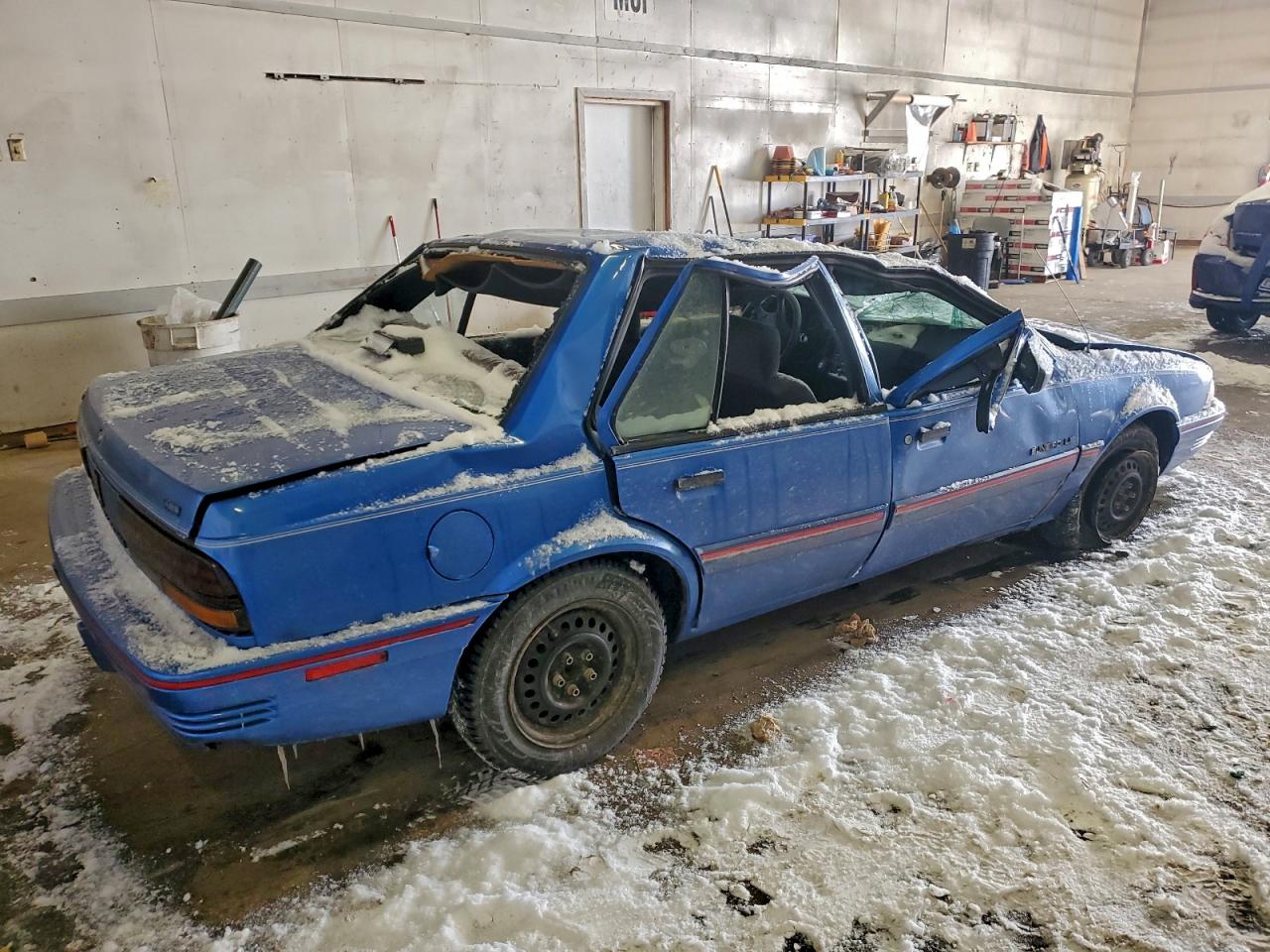 1994 Pontiac Sunbird Le Blue vin: 1G2JB54H4R7600136