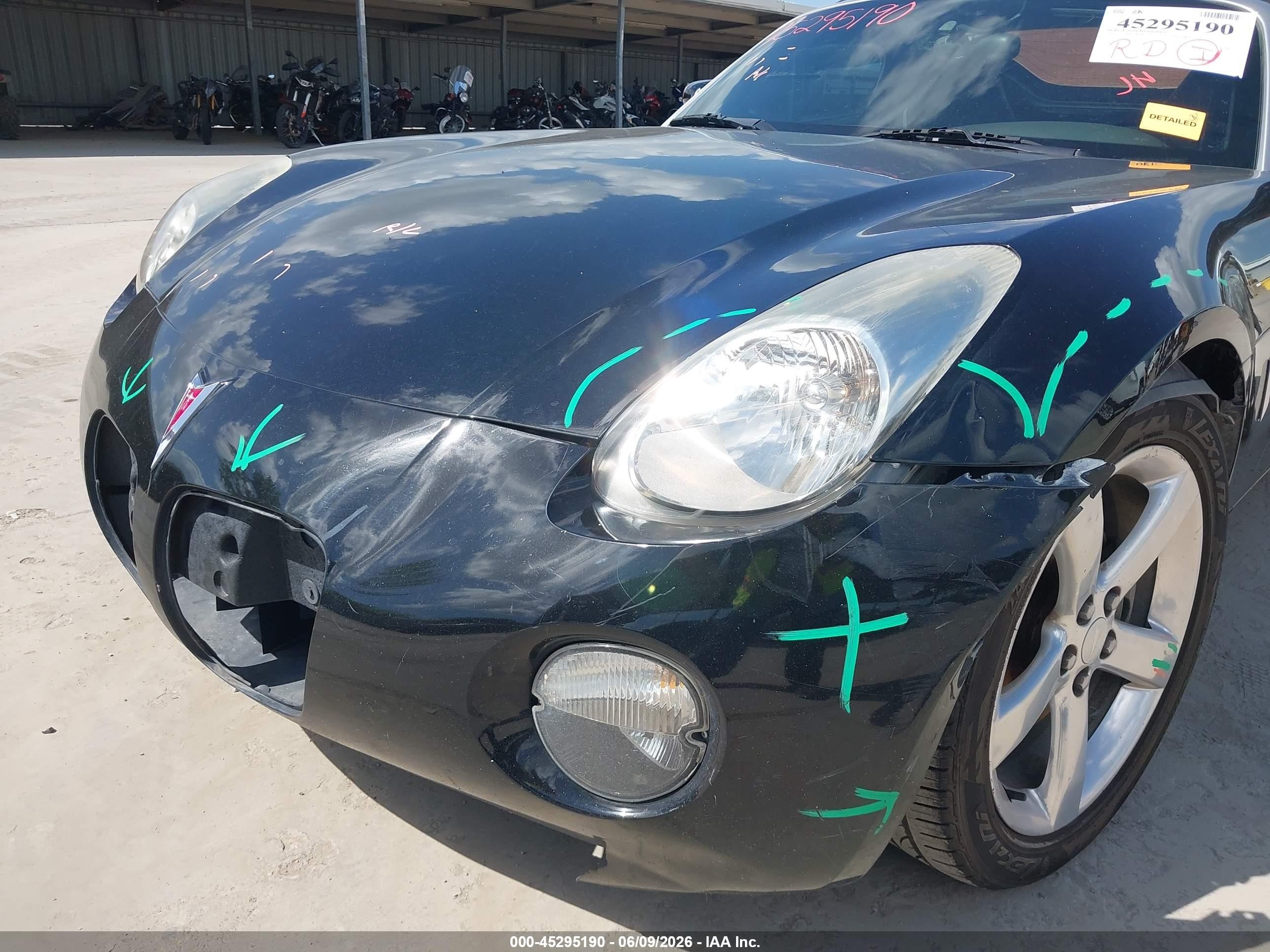 2006 Pontiac Solstice   Black vin: 1G2MB33B56Y103083