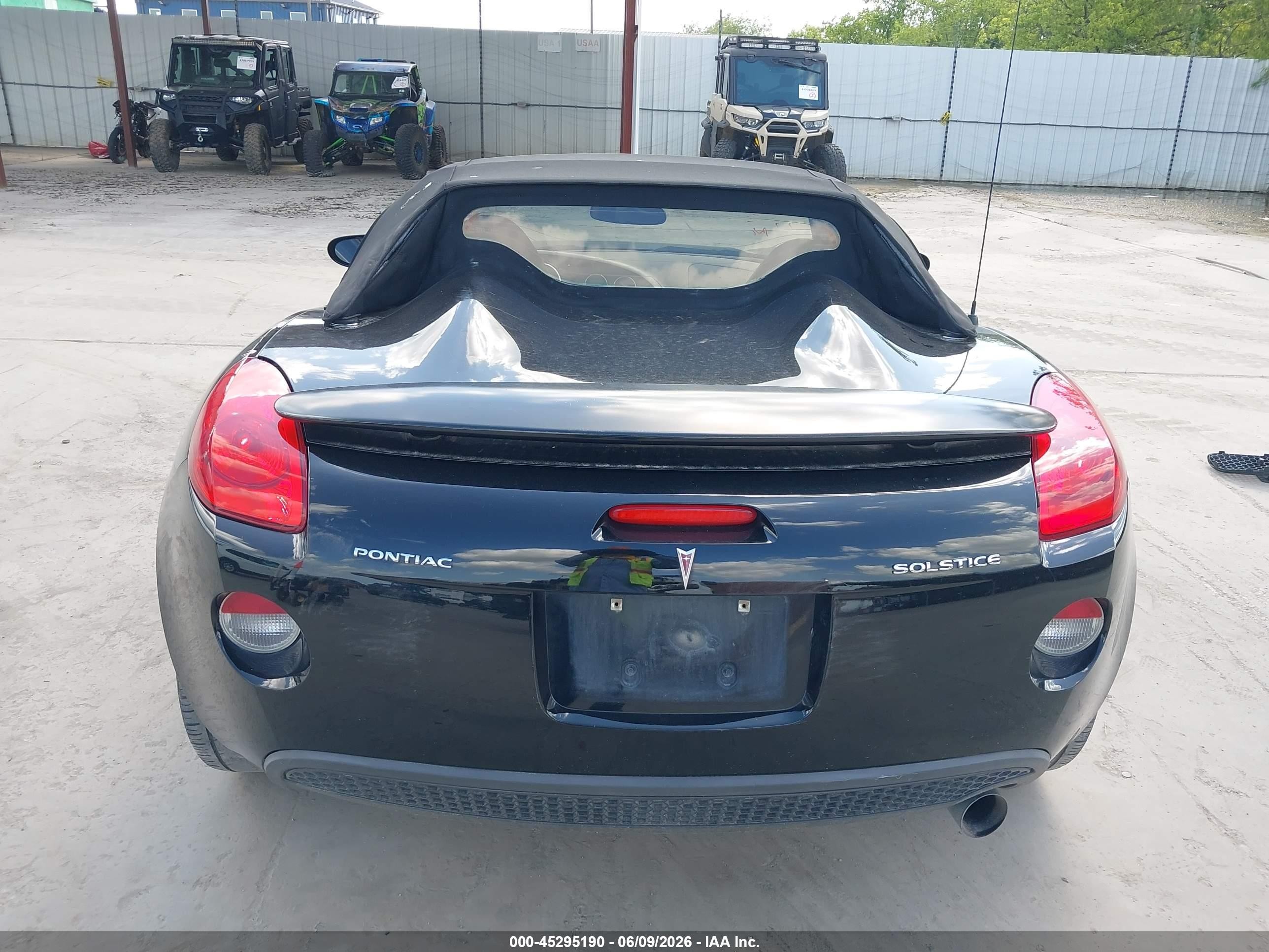 2006 Pontiac Solstice   Black vin: 1G2MB33B56Y103083