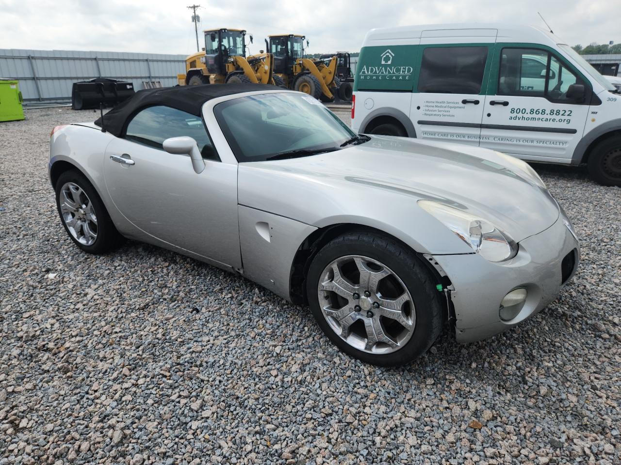 2006 Pontiac Solstice Silver vin: 1G2MB33B66Y111208 Damage: Front Bumper Molding, Broken, Replacement Required
