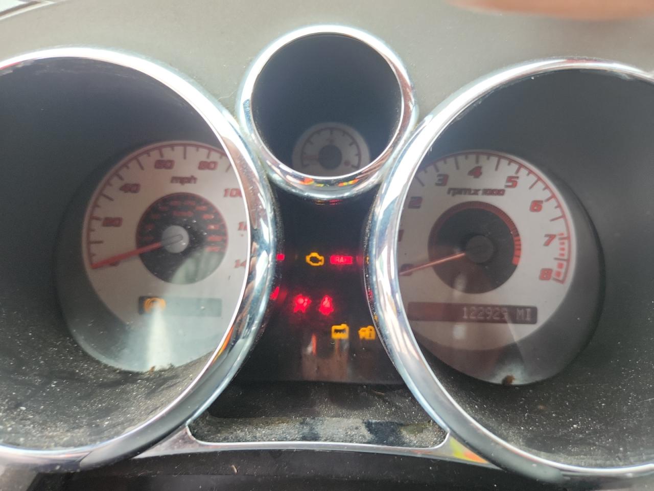 2006 Pontiac Solstice Silver vin: 1G2MB33B66Y111208