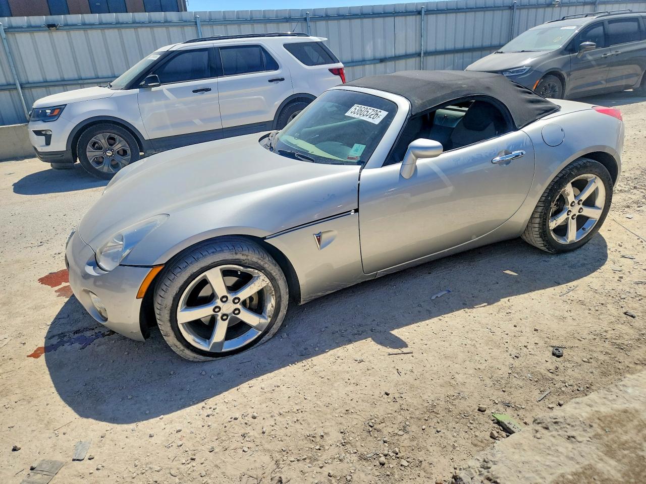 2006 Pontiac Solstice Серебряный vin: 1G2MB33B86Y000899