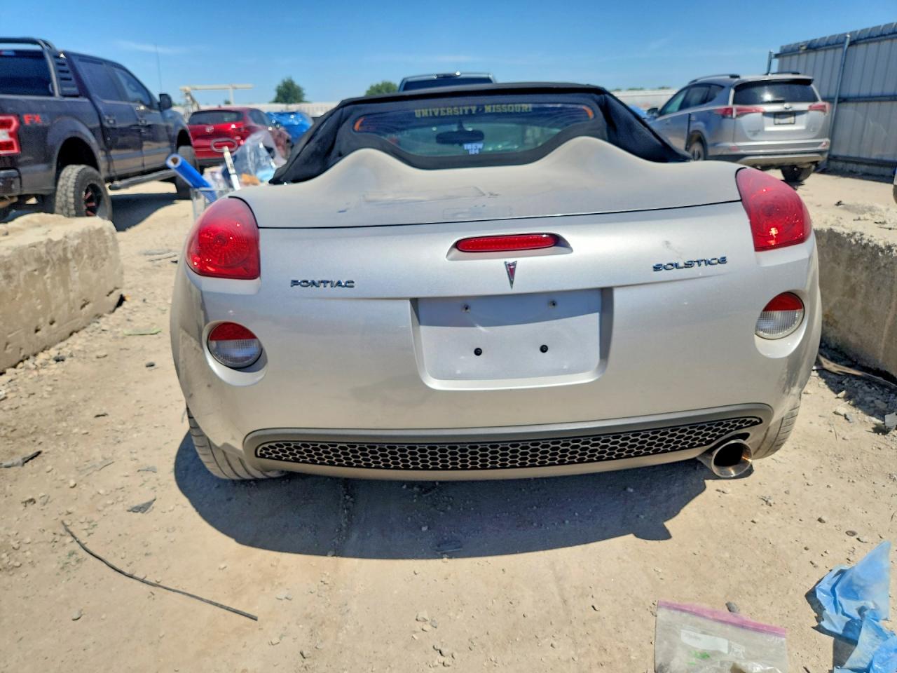 2006 Pontiac Solstice Silver vin: 1G2MB33B86Y000899