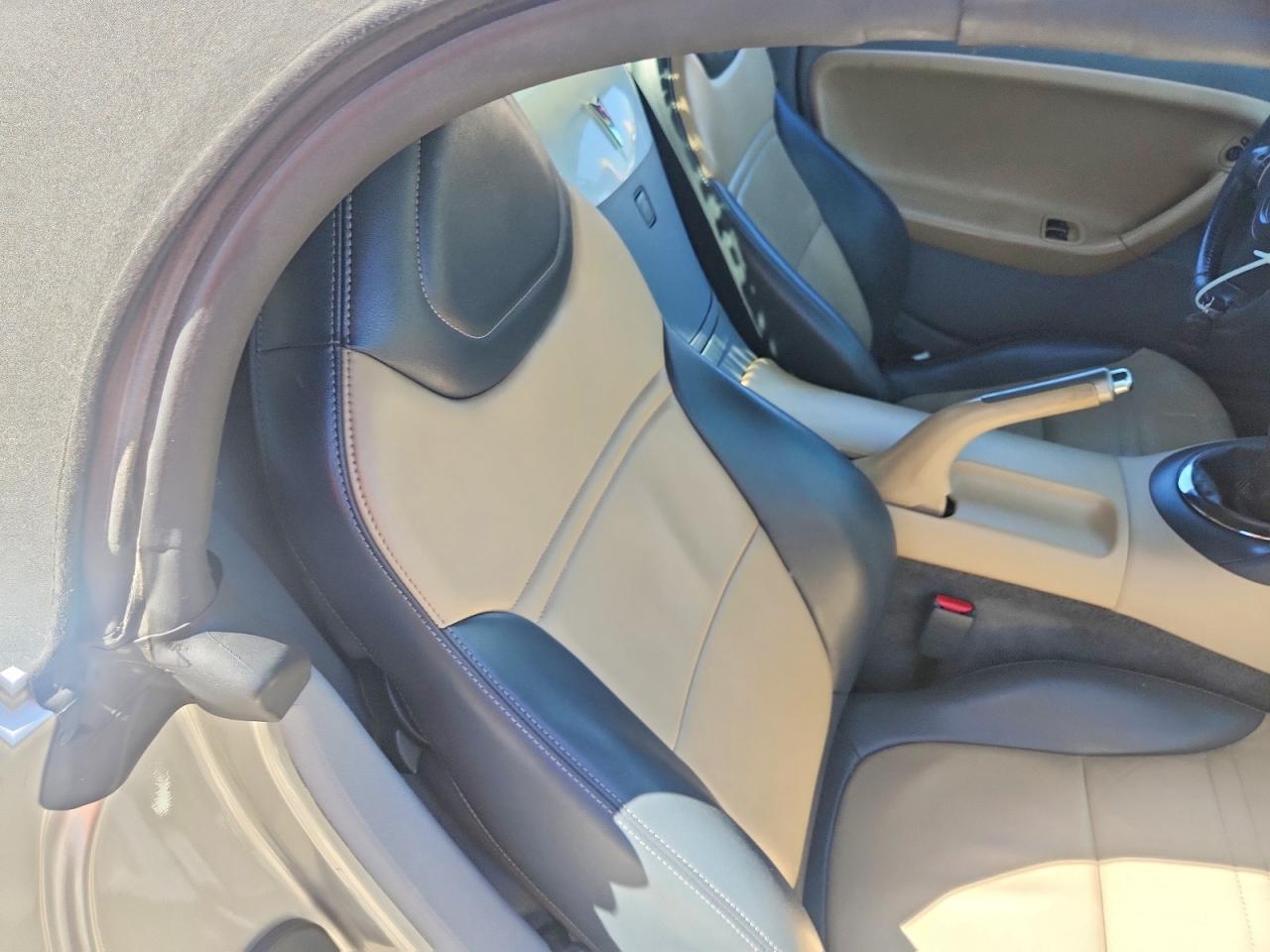 2006 Pontiac Solstice Silver vin: 1G2MB33B86Y000899
