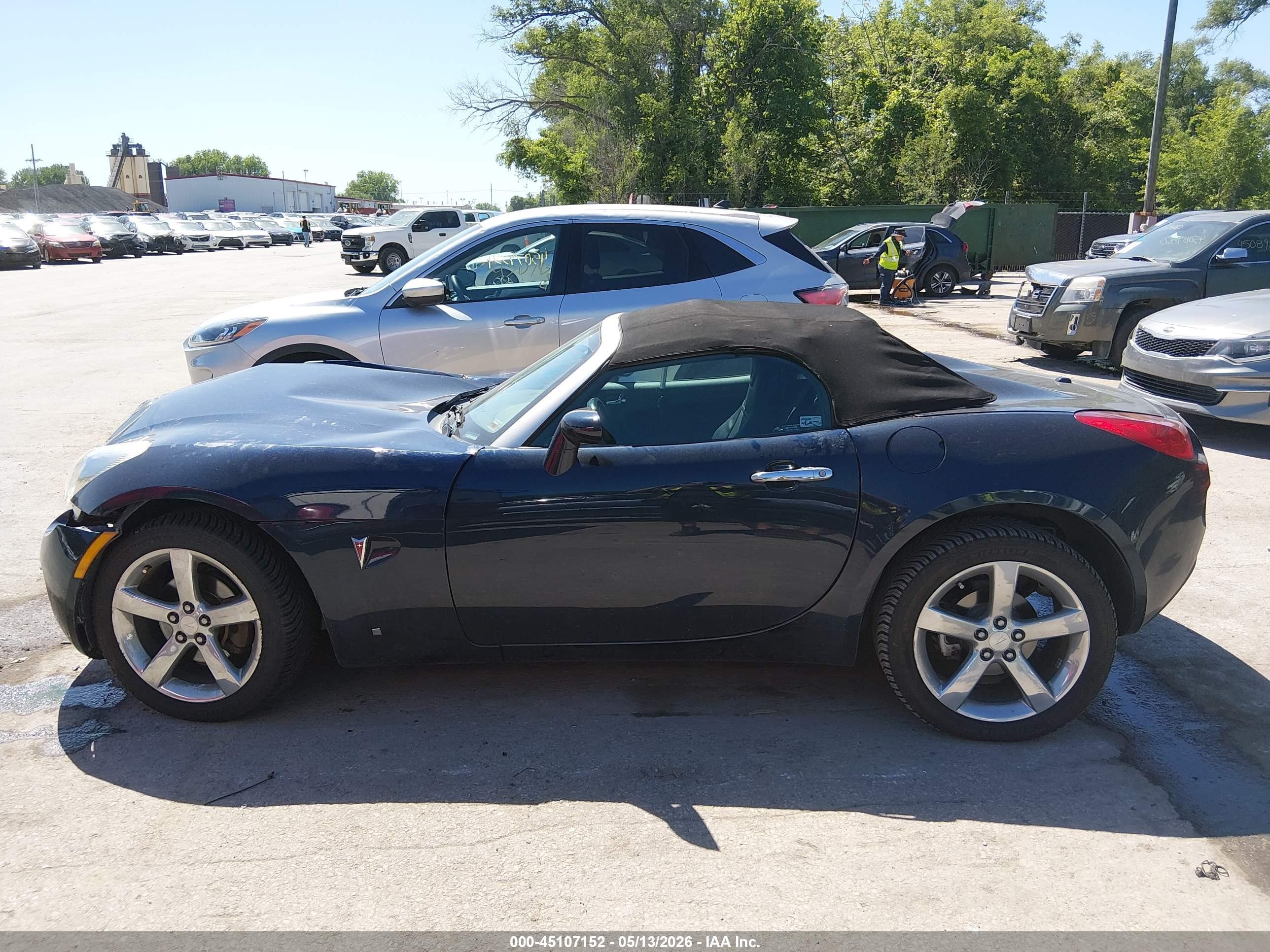 2007 Pontiac Solstice   Blue vin: 1G2MB35B17Y111549