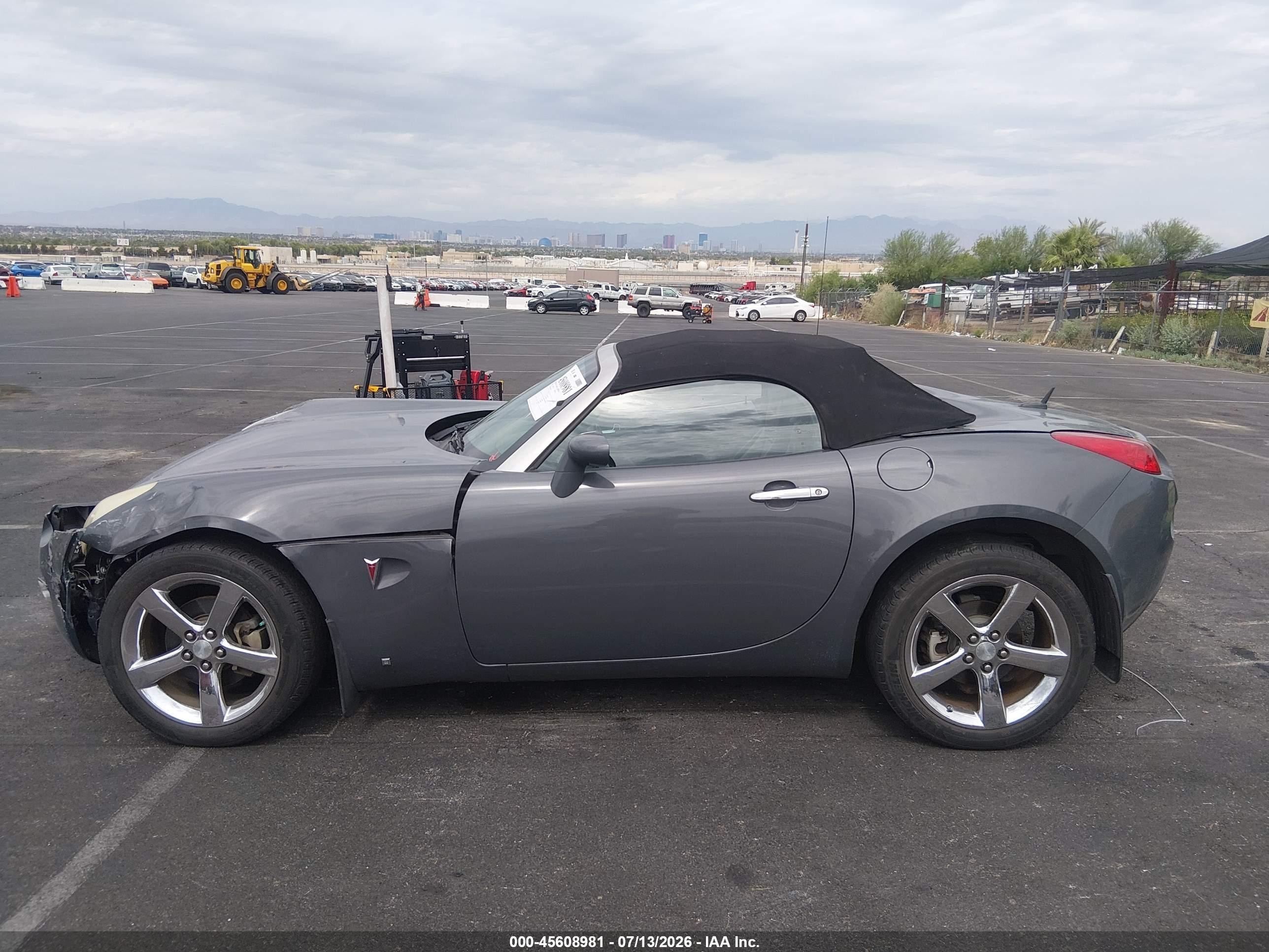 2008 Pontiac Solstice Gray vin: 1G2MB35B18Y104005