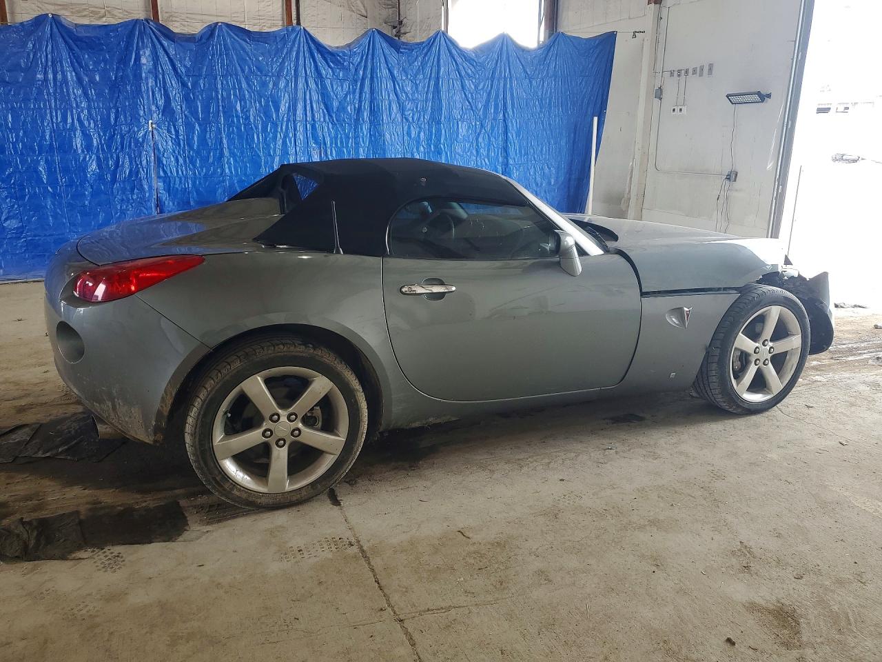 2007 Pontiac Solstice Silver vin: 1G2MB35B27Y107221