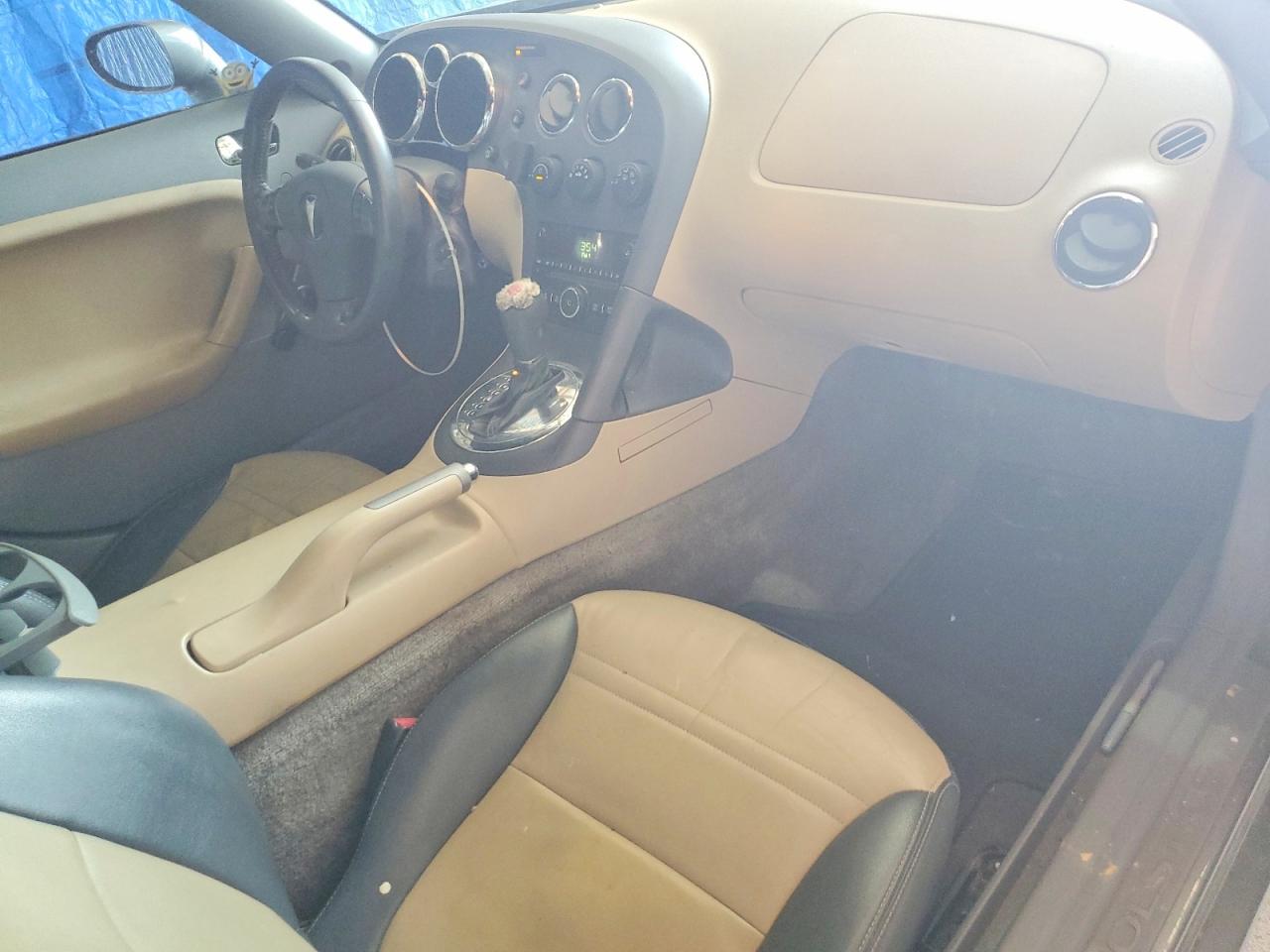 2007 Pontiac Solstice Silver vin: 1G2MB35B27Y107221