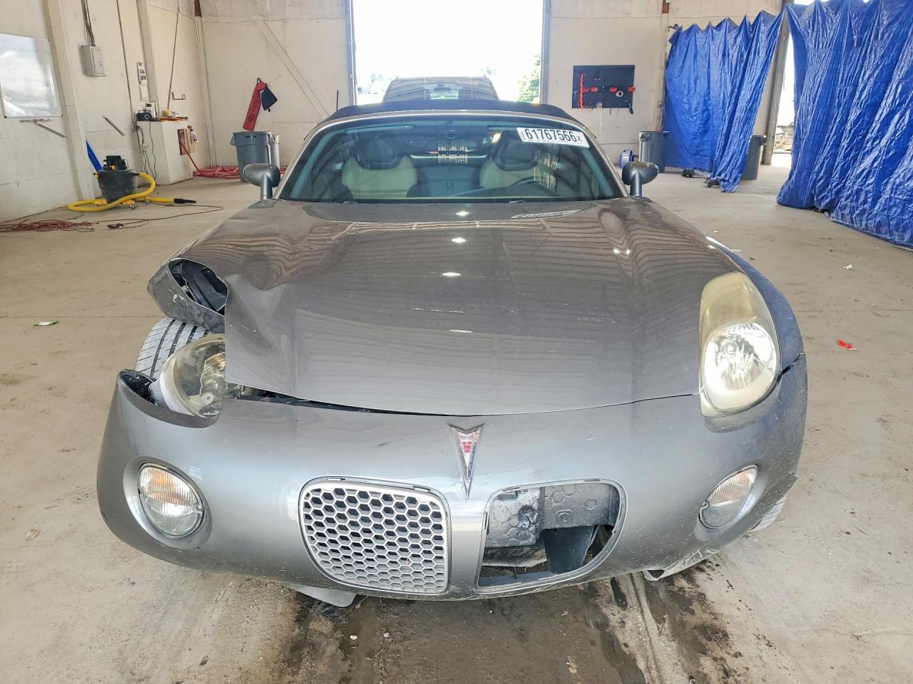 2007 Pontiac Solstice Silver vin: 1G2MB35B27Y107221