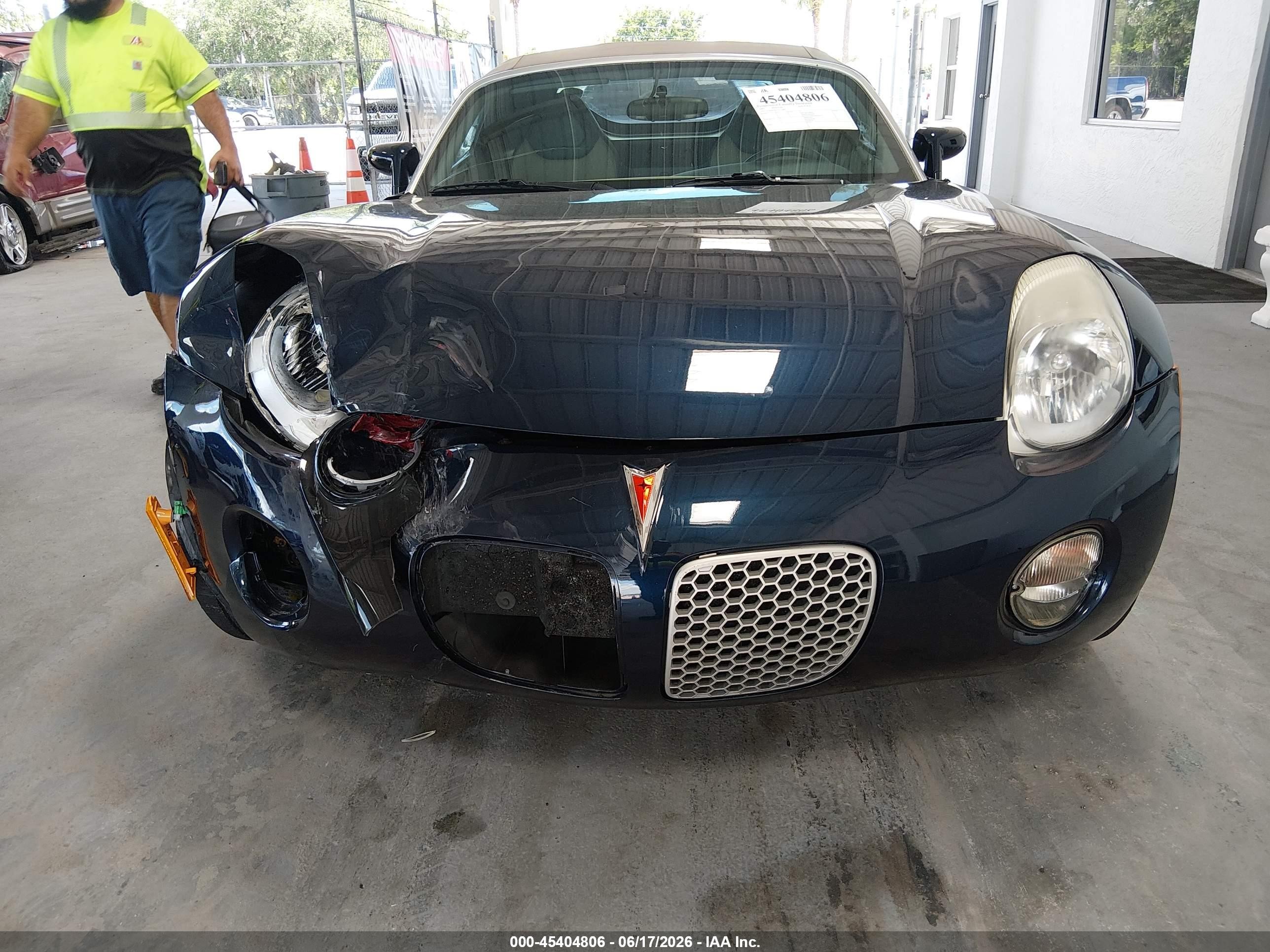 2007 Pontiac Solstice   Blue vin: 1G2MB35B27Y113889