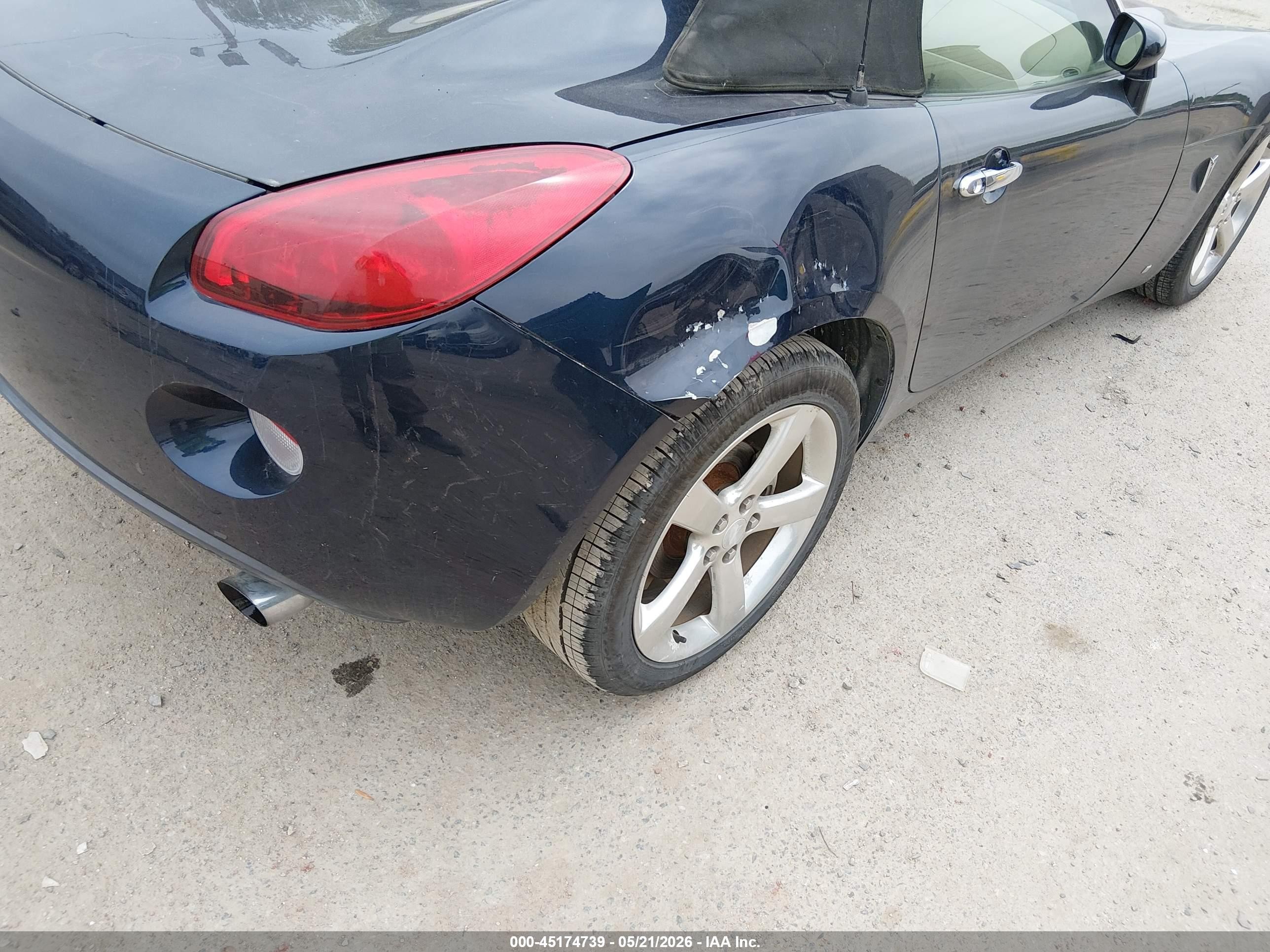 2006 Pontiac Solstice   Navy vin: 1G2MB35B36Y115648
