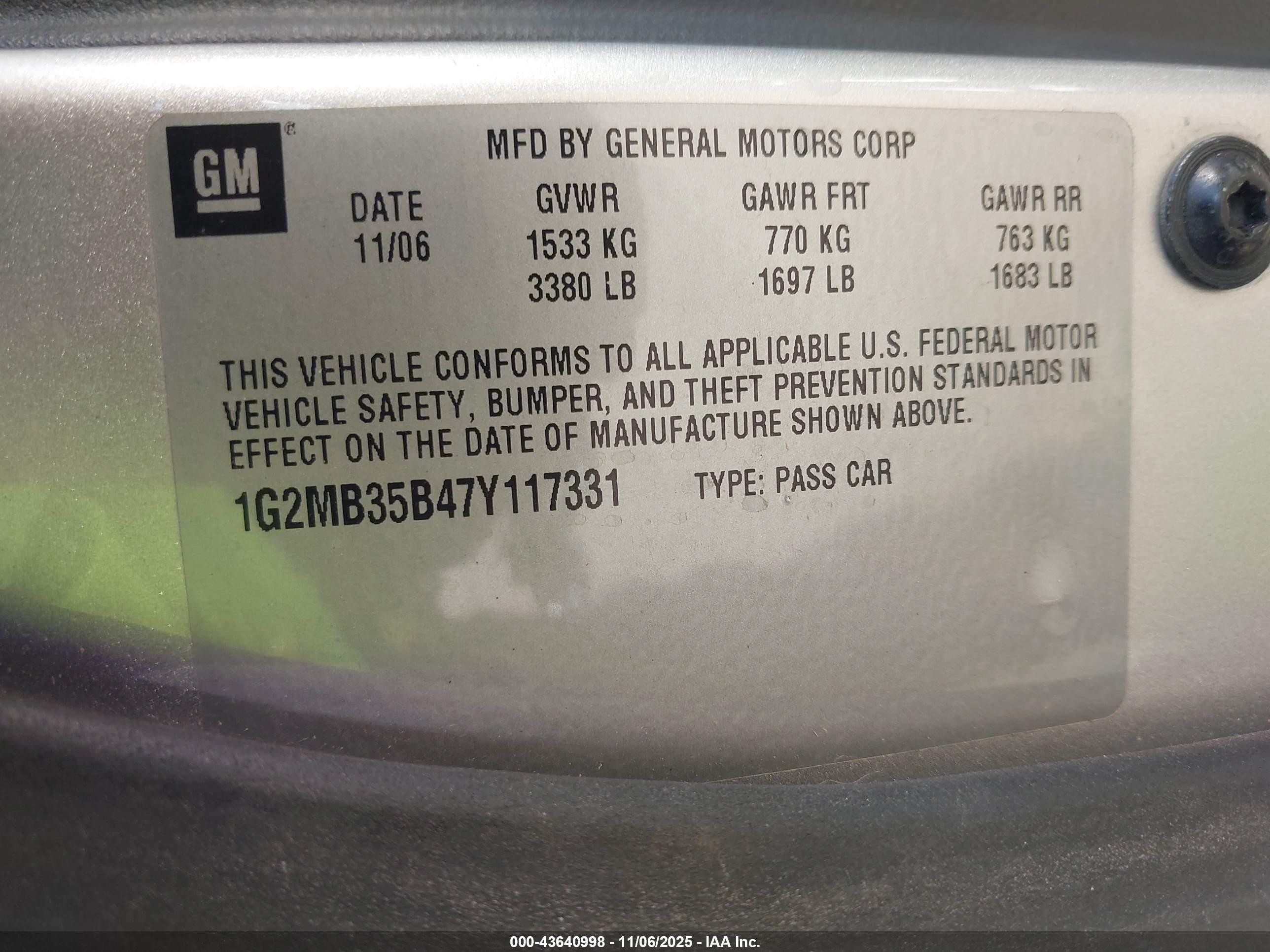 2007 Pontiac Solstice   Silver vin: 1G2MB35B47Y117331