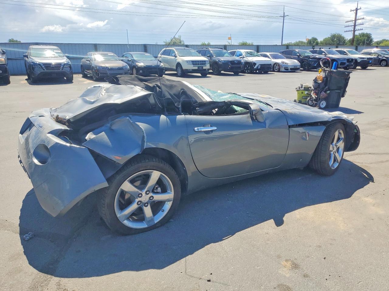 2007 Pontiac Solstice Silver vin: 1G2MB35B47Y137238