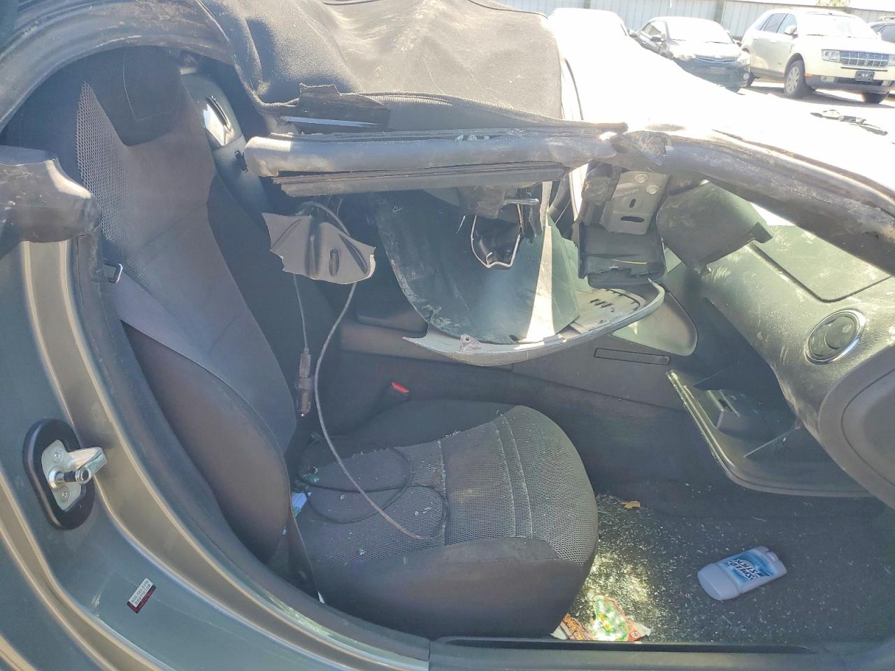2007 Pontiac Solstice Silver vin: 1G2MB35B47Y137238