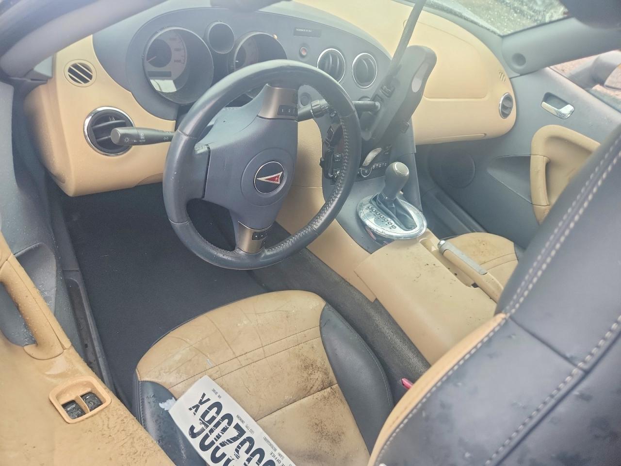 2006 Pontiac Solstice Silver vin: 1G2MB35B56Y116347