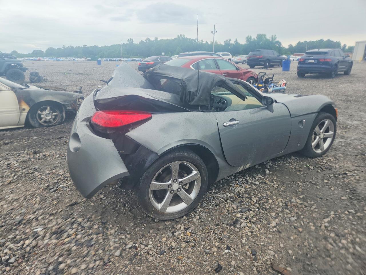 2006 Pontiac Solstice Silver vin: 1G2MB35B56Y116347