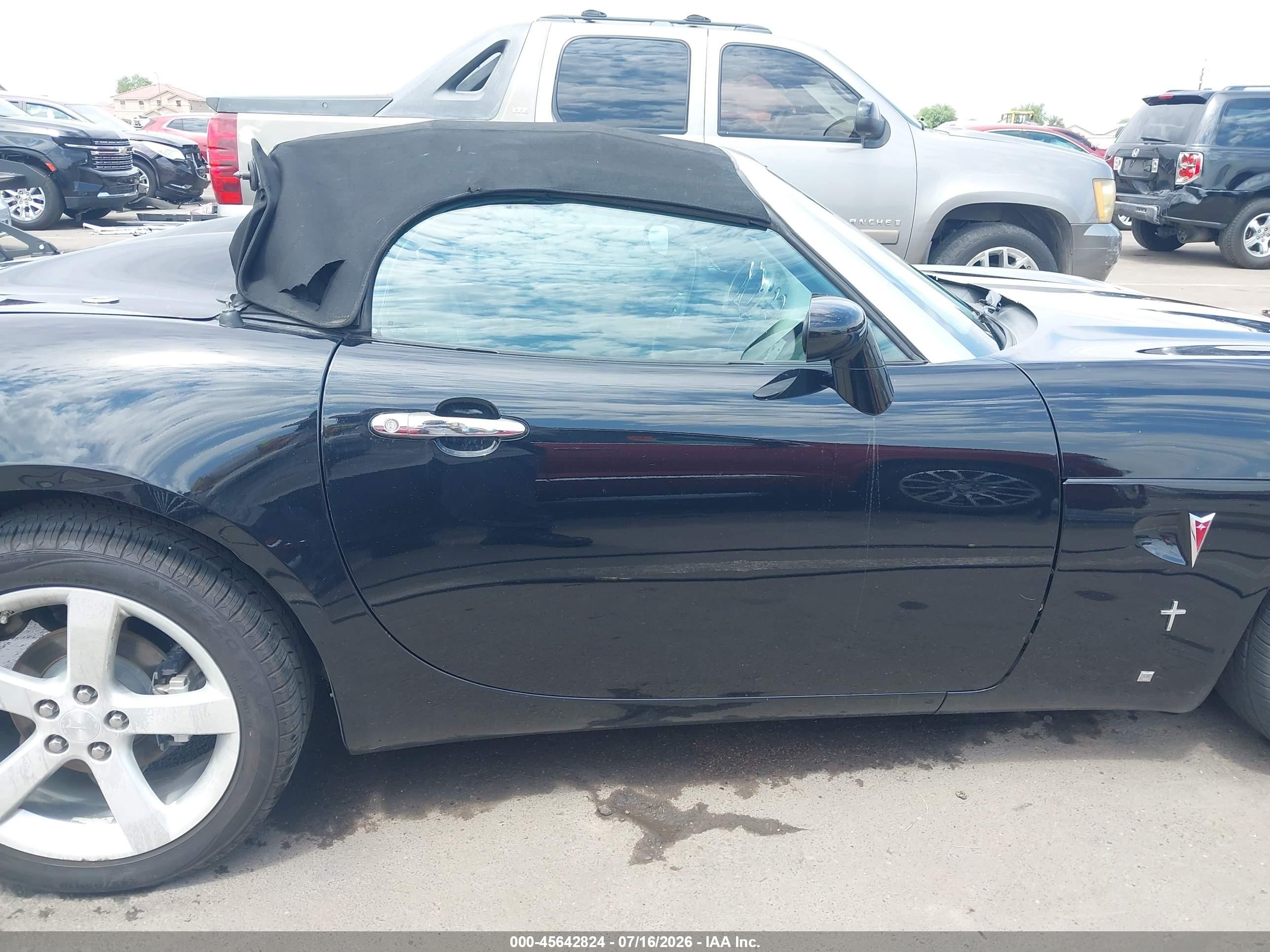 2008 Pontiac Solstice   Black vin: 1G2MB35B78Y120211